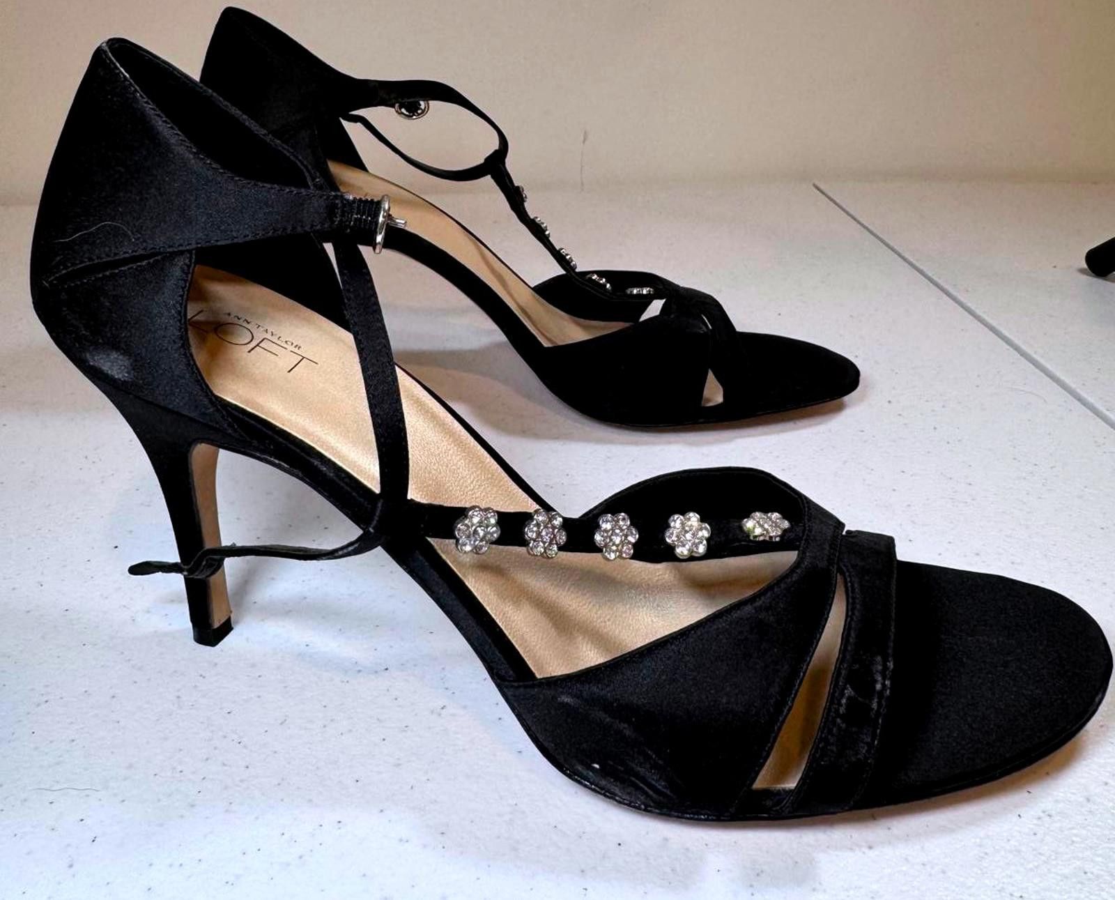 Designer Elegant Ann Taylor Loft Black Heels with Rhinestone Detail Size US 11 / IT 41 - 2 Thumbnail