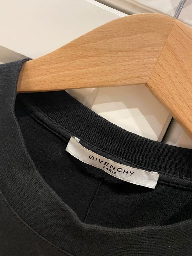 Givenchy Givenchy Limited edition butterfly five-star T-shirt Size US XS / EU 42 / 0 - 2 Thumbnail