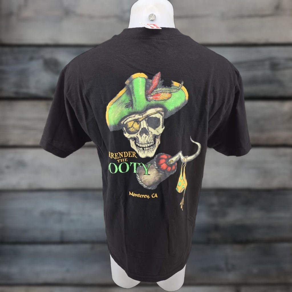 Vintage VINTAGE Alstyle Sea Wolf T-Shirt Black Pirate's Cove Monterey CA Booty Surrender Crew Neck Short Sleeve Men's LRG Cotton Logo Size US L / EU 52-54 / 3 - 1 Thumbnail