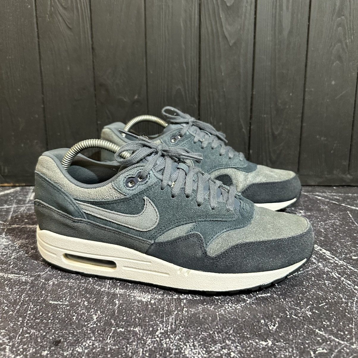Nike NIKE AIR MAX Armory State Men’s Suede Sneakers Size 41EU 8US Size US 8 / EU 41 - 2 Thumbnail