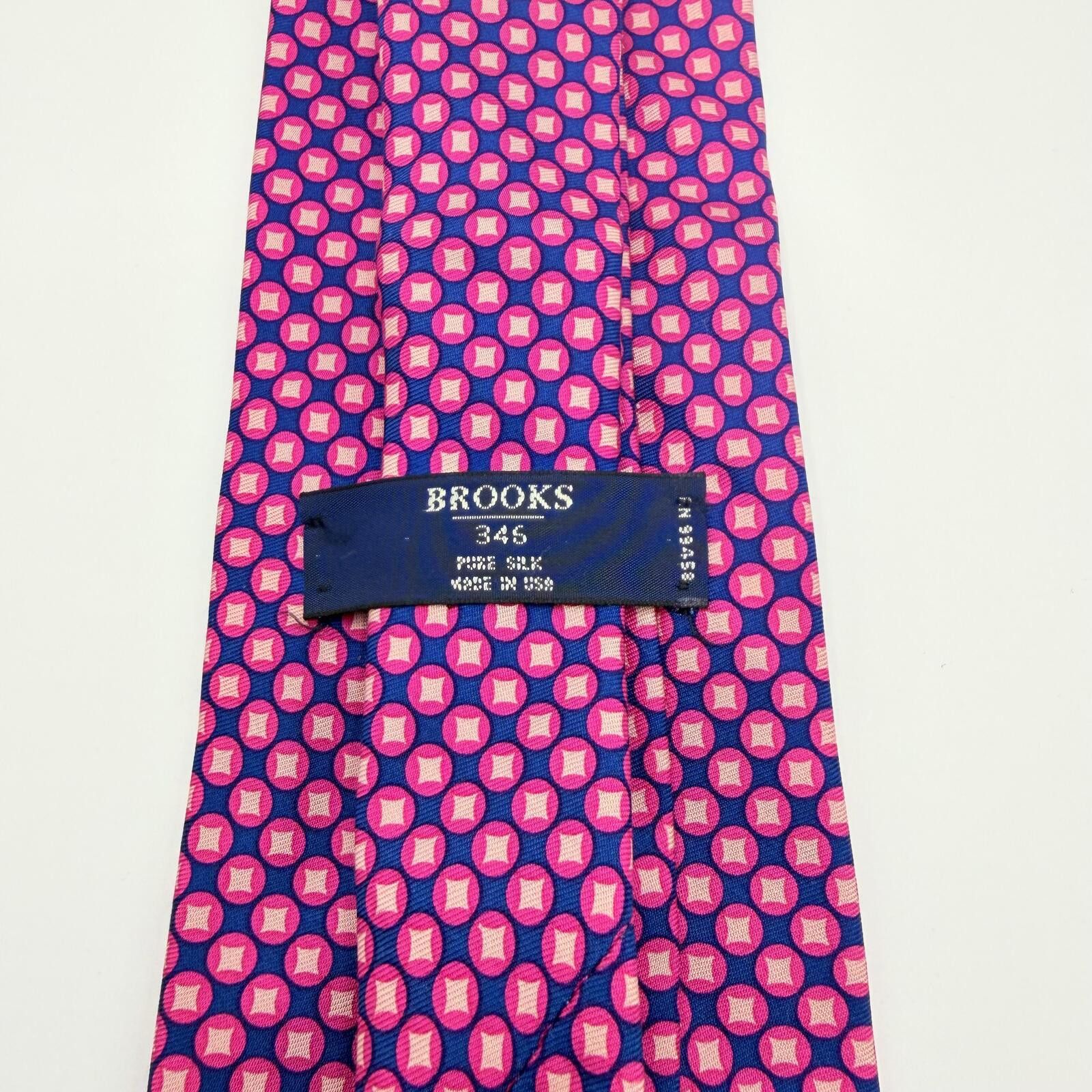 Brooks Brothers Brooks Brothers Tie Men's Pink Blue 346 Geometric Pattern Size ONE SIZE - 1 Thumbnail