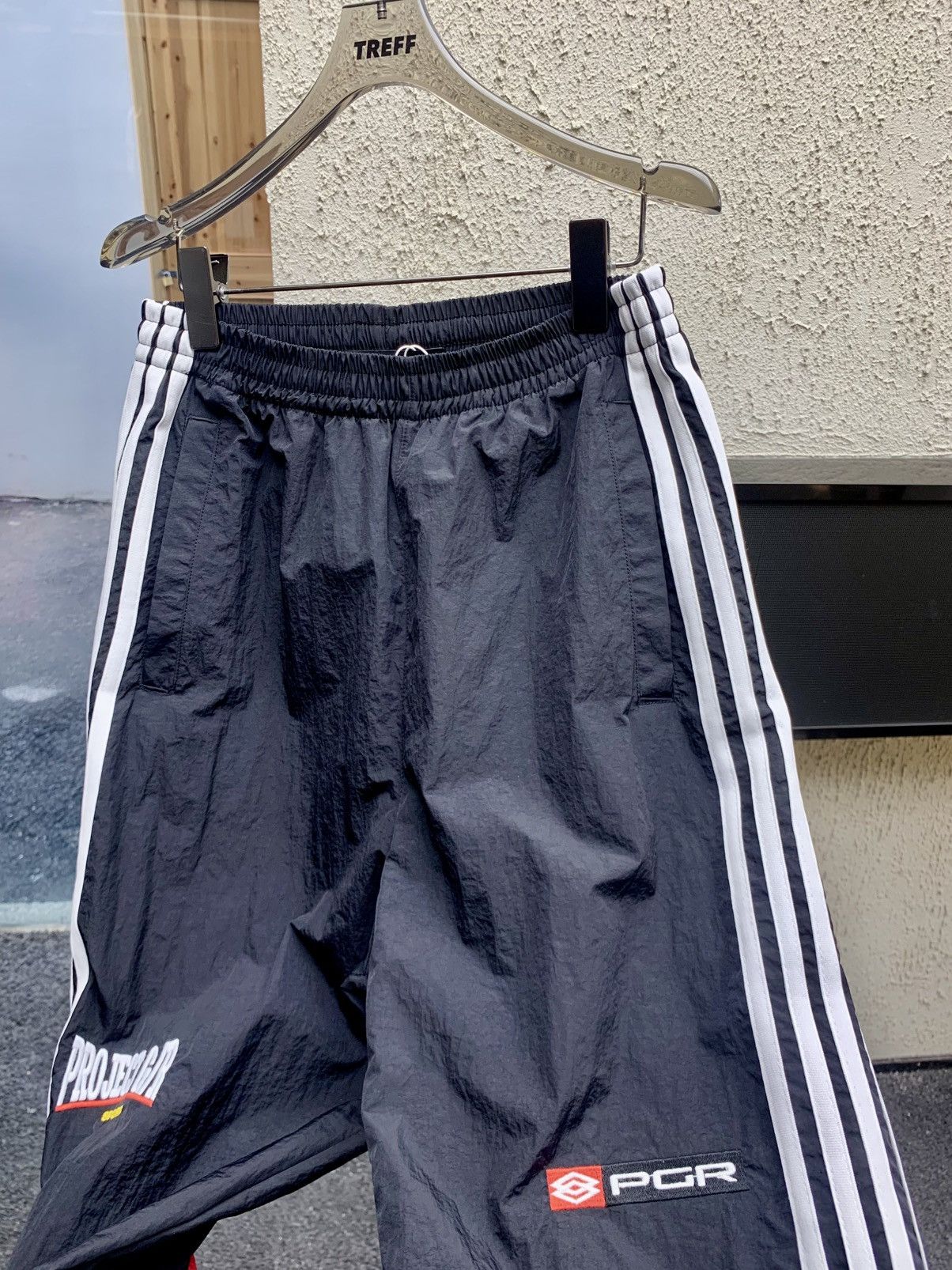 ウォーキング・ランニングウェア PROJECT G/R RETRO BAGGY NYLON TRACKPANTS PROJECT G/R_RETRO BAGGY NYLON TRACK PANTS – TOBIRA STORE