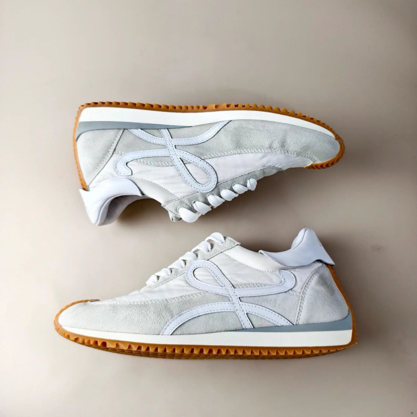 Loewe Loewe gray white logo lace-up casual shoes 36 Size US 5 / IT 35 - 3 Thumbnail