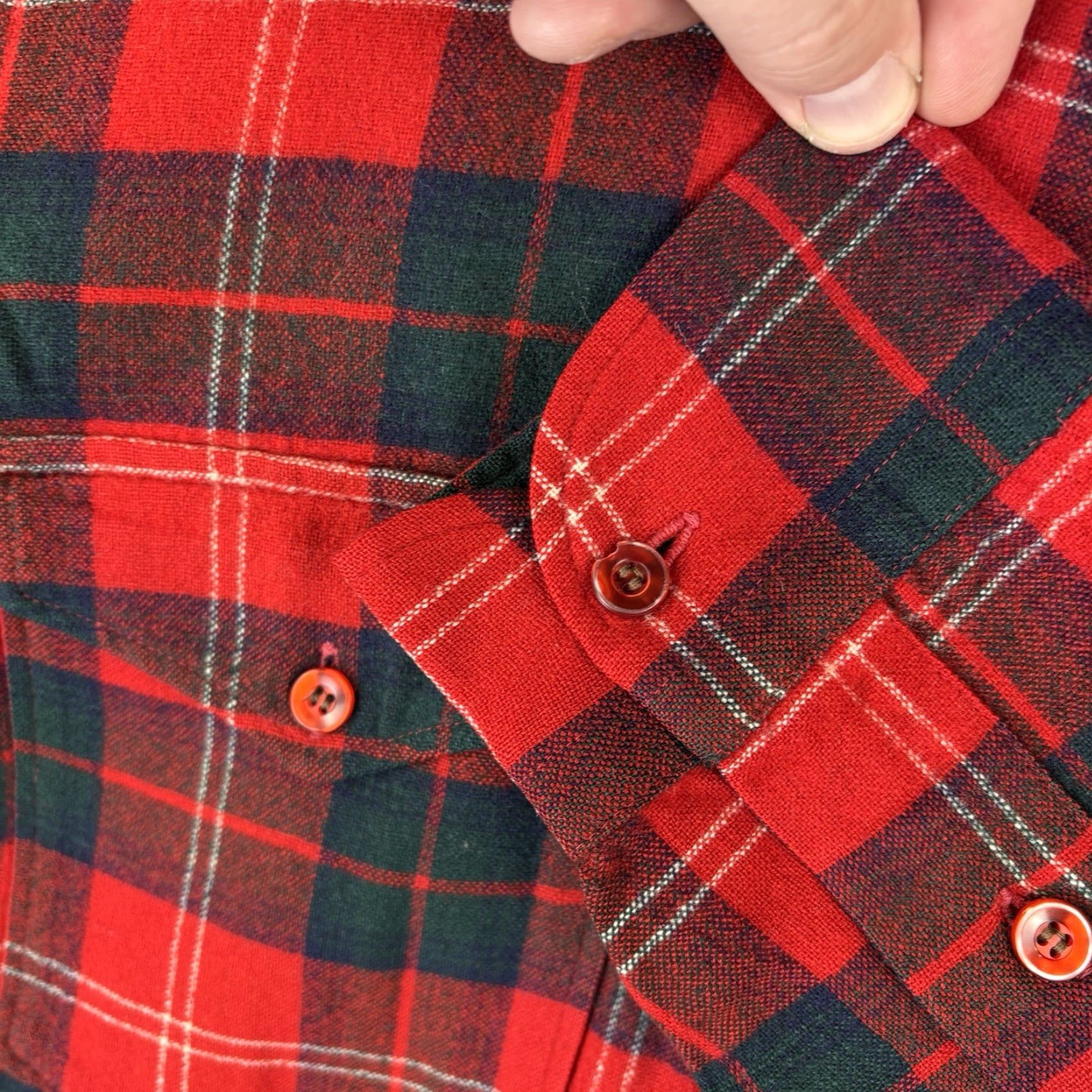 Pendleton VINTAGE Pendleton Shirt Mens L Red Navy Plaid Wool Flannel Button-Up Casual Workwear 70s Size US L / EU 52-54 / 3 - 5 Thumbnail