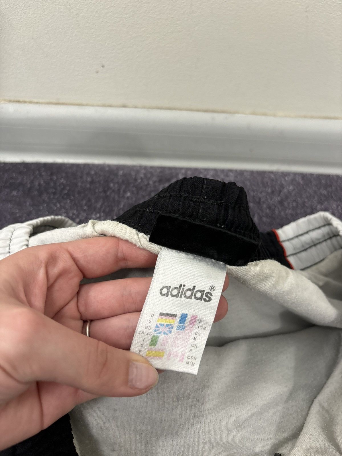 Adidas Vintage 90s Adidas Y2K Retro Hype Casual Shorts Size US 32 / EU 48 - 8 Thumbnail