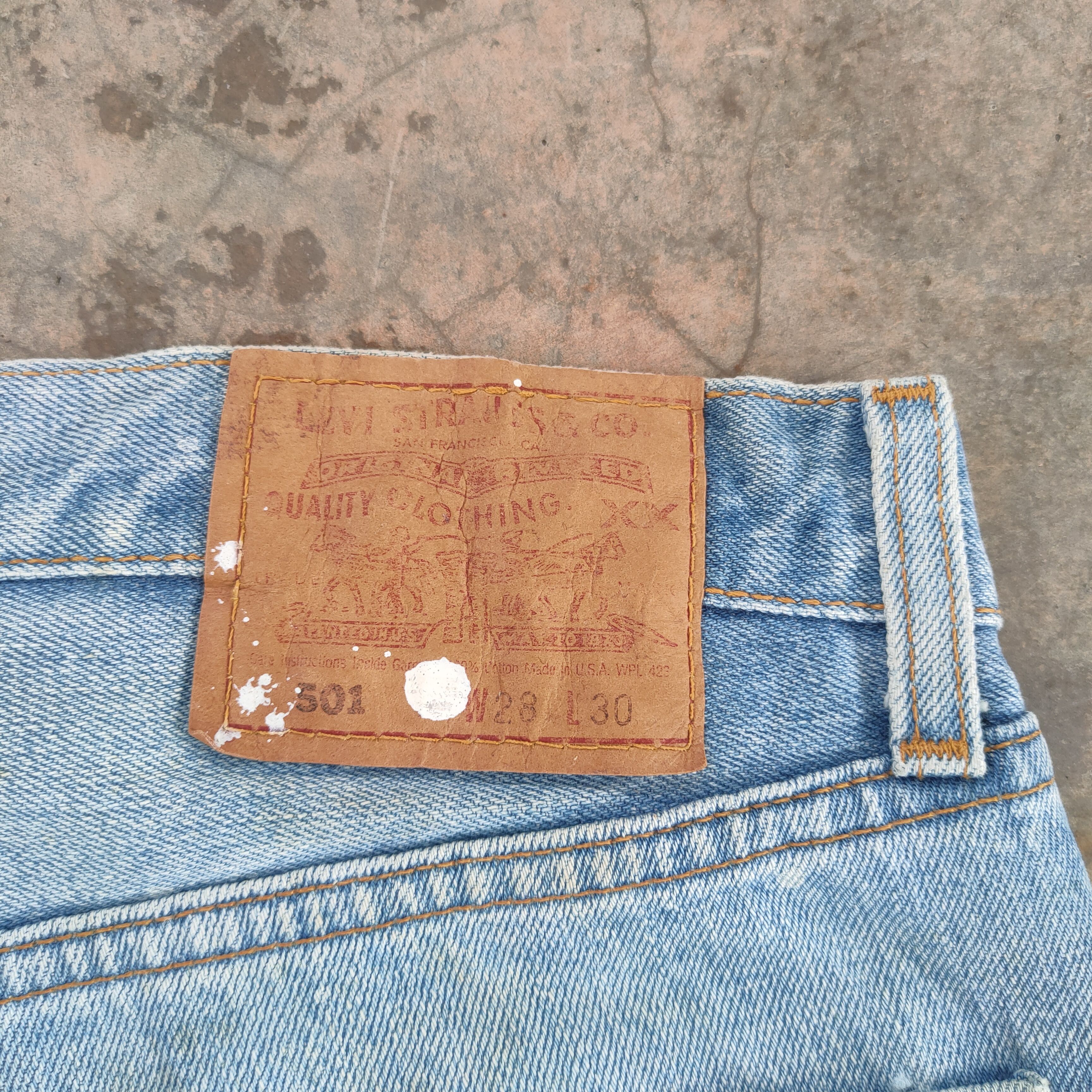 Levi's Vintage Clothing W28 VINTAGE LEVI'S 501 00' PAINT FADED JEANS DENIM PANTS Size US 28 / EU 44 - 16 Thumbnail