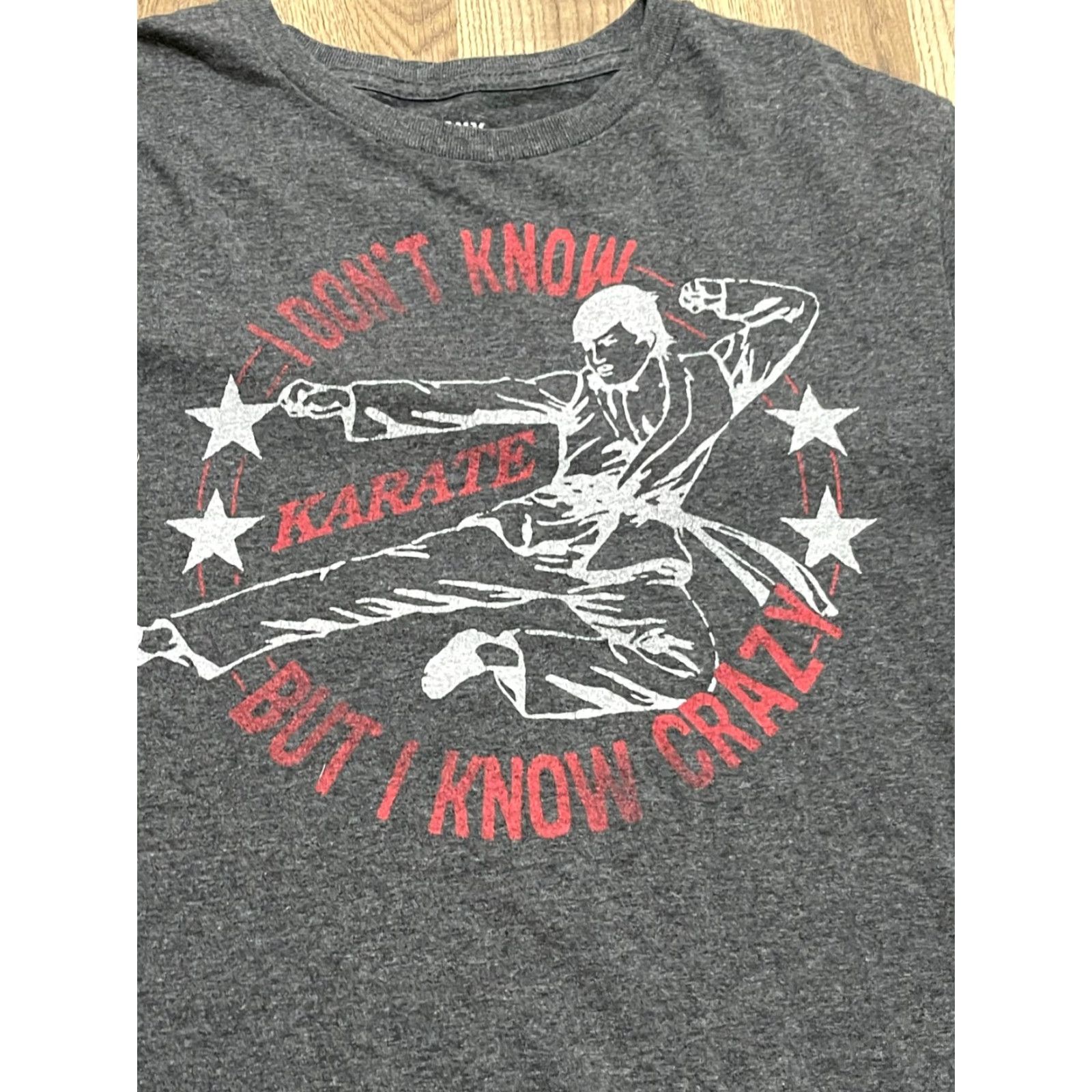 Old Navy Old Navy Shirt Mens Medium Gray I Dont Know But I Know Crazy Karate Short Sleeve T-Shirt Casual Size M / US 6-8 / IT 42-44 - 5 Thumbnail