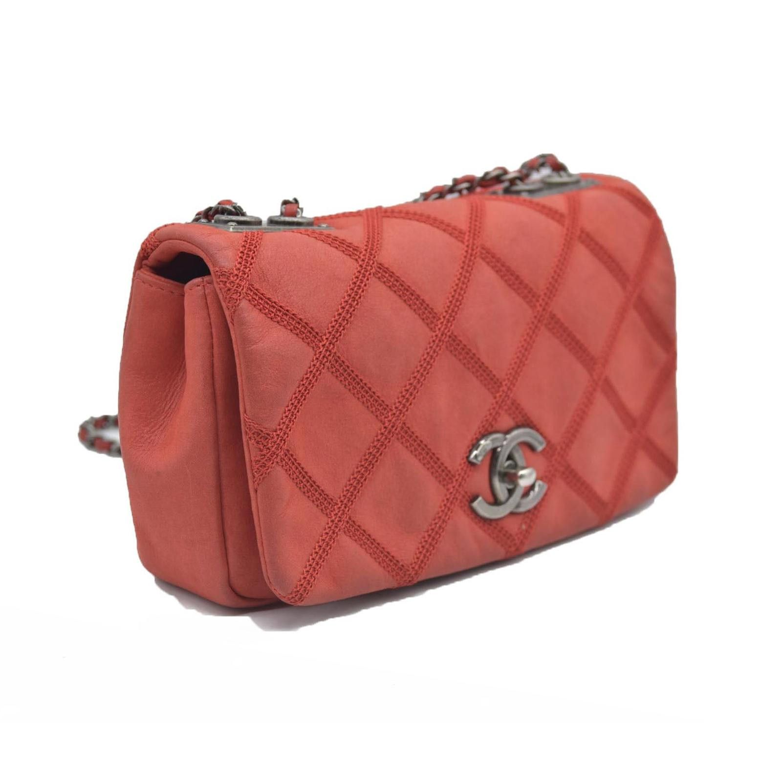 Chanel $3700 Chanel Small Diamond Stitch Flap Bag 2013 Size ONE SIZE - 2 Thumbnail