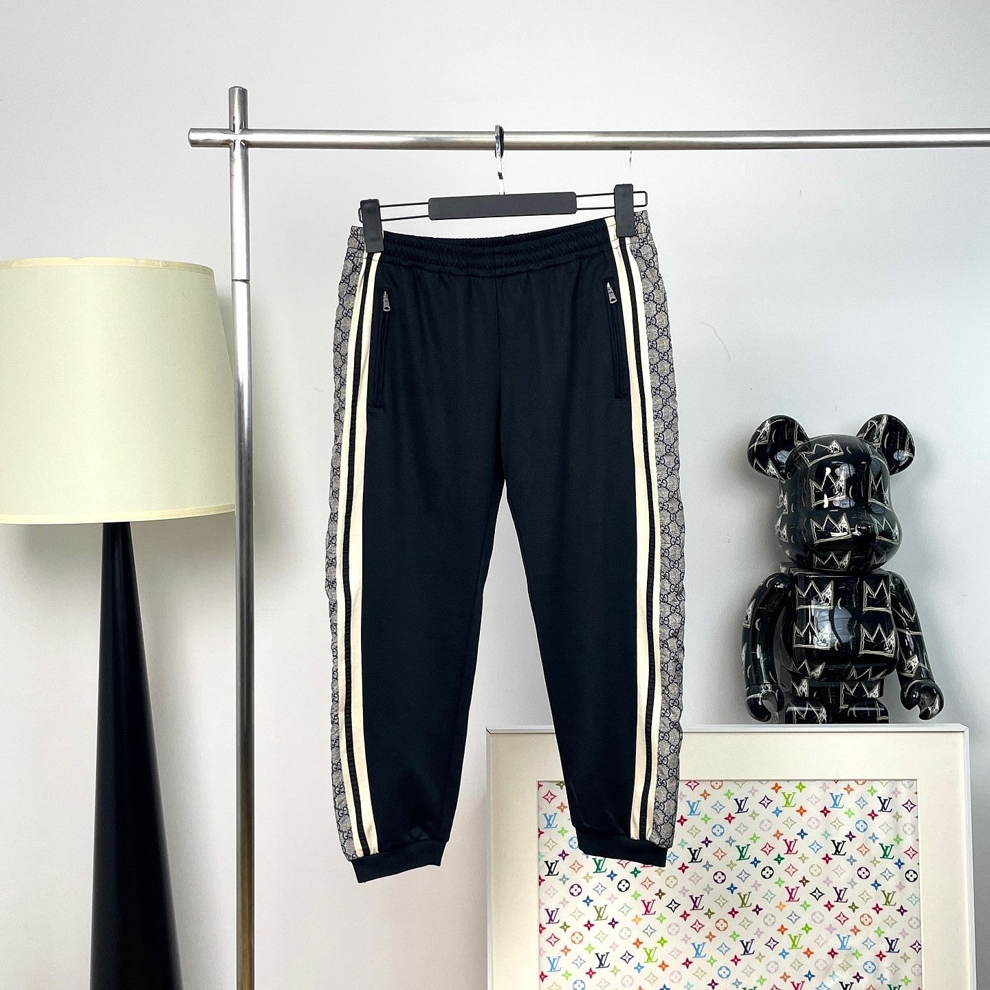 Gucci Gucci GG Monogram Stripe Joggers Size M Size US 32 / EU 48 - 1 Thumbnail