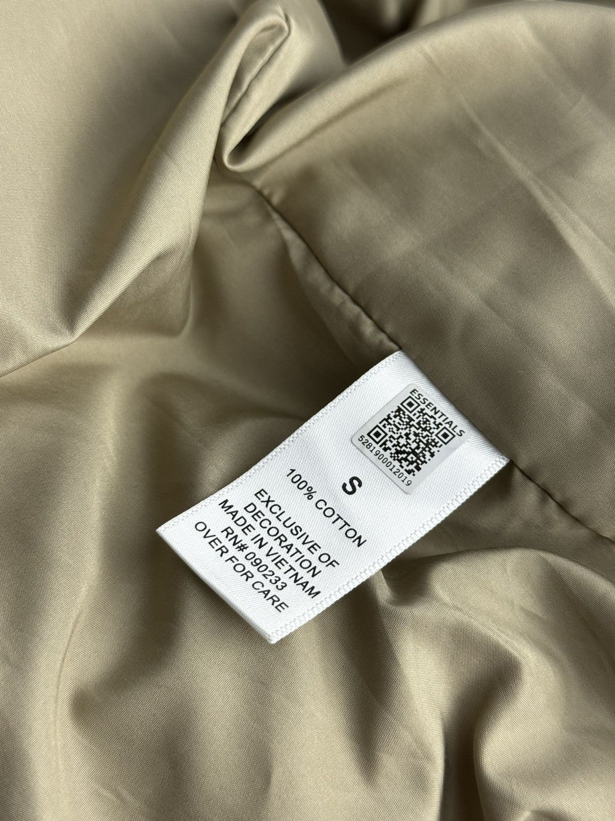 Fear of God Fear of God Essentials Puffer Jacket Cement Size US S / EU 44-46 / 1 - 8 Thumbnail