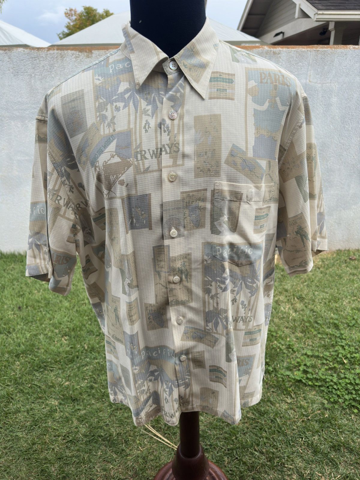 Tori Richard PreOwned Tori Richard Beige Hawaiian Print Men's XL Size US XL / EU 56 / 4 - 1 Thumbnail