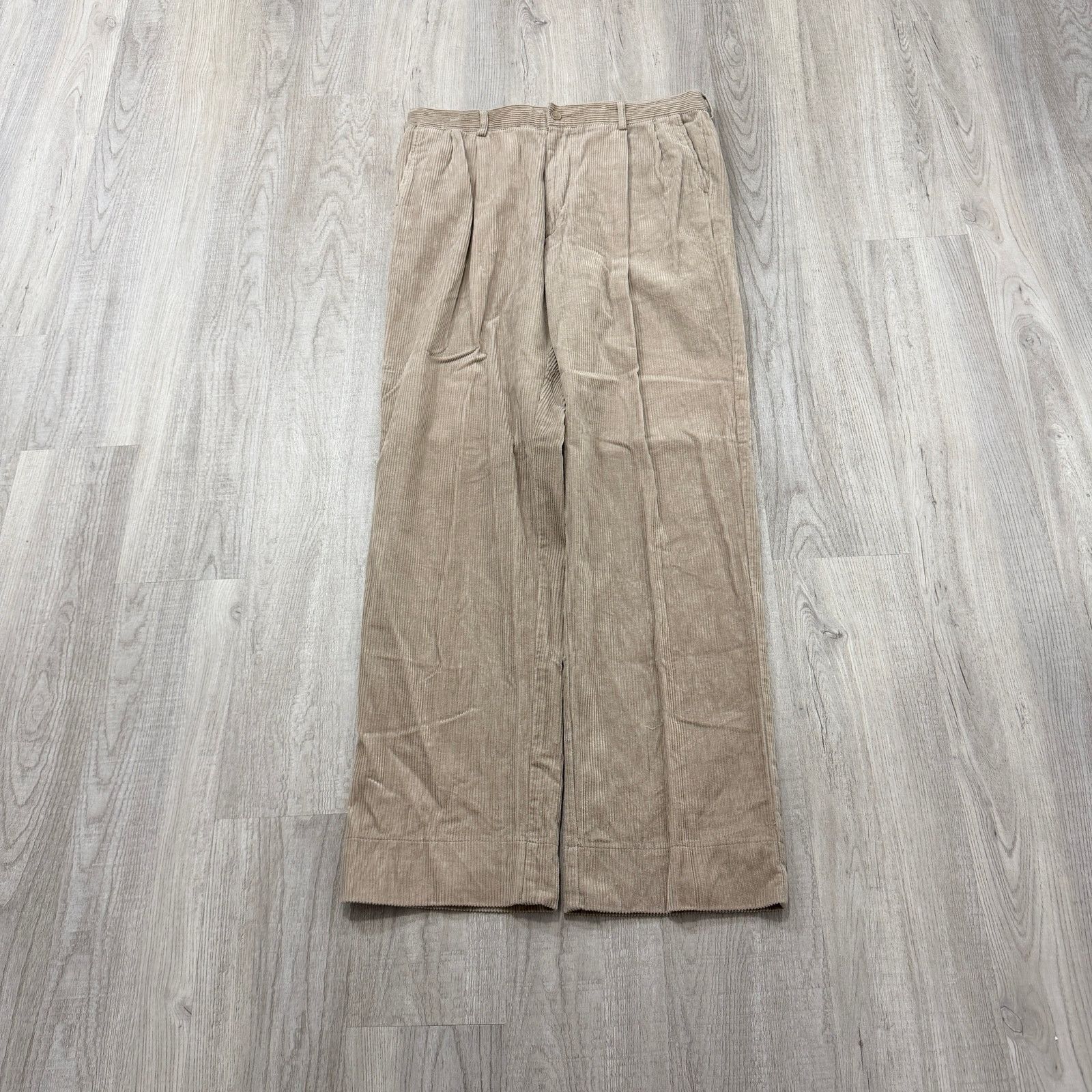Vintage Vintage Scandia Woods Corduroy Pants Mens 34 (Fits 34x32) Size US 34 / EU 50 - 1 Thumbnail