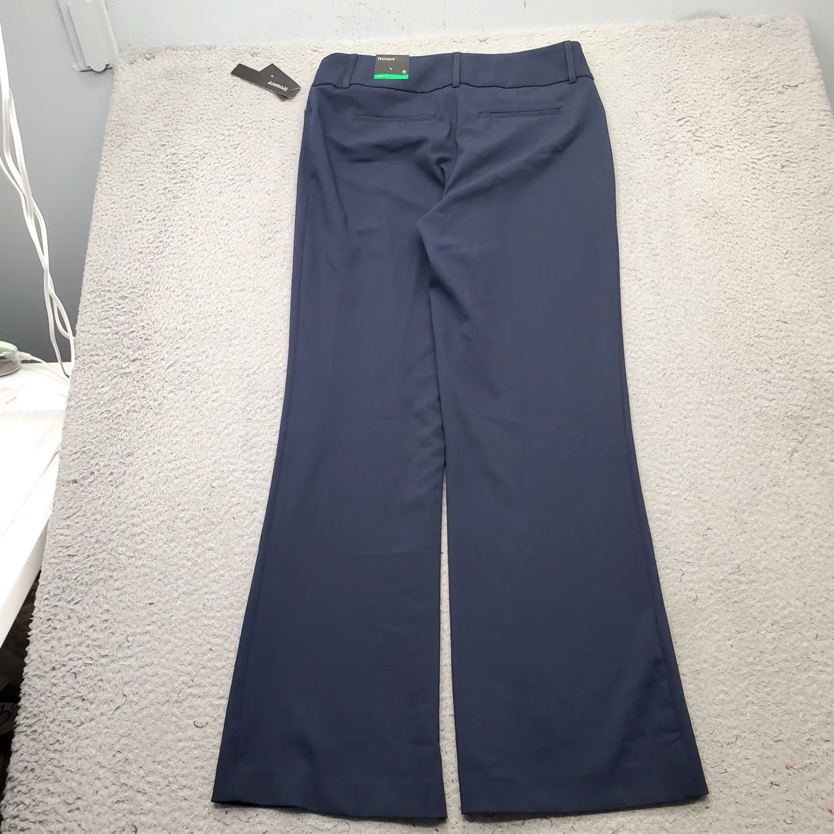 Alfani Alfani Navy Flat Front Trouser Pants Women 6 Button Fly Flared Leg 31" Inseam 2 Button Fly Size 28" / US 6 / IT 42 - 2 Thumbnail