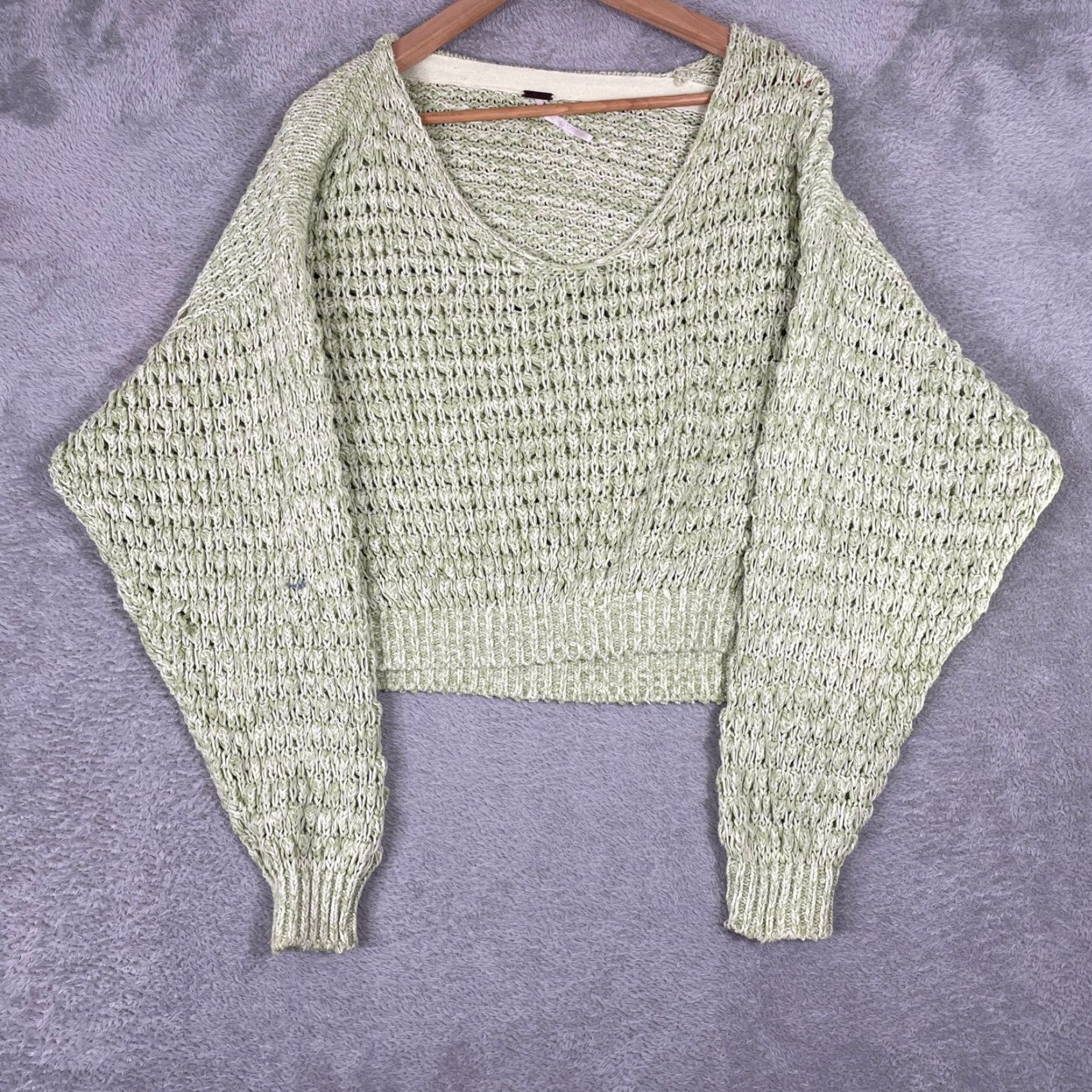 Free People VINTAGE? No. Free People Green Crochet Knit Sweater Womens XS Dolman Sleeve Pullover Boho Crochet Lightweight Open-Knit Slim? Size XS / US 0-2 / IT 36-38 - 2 Thumbnail