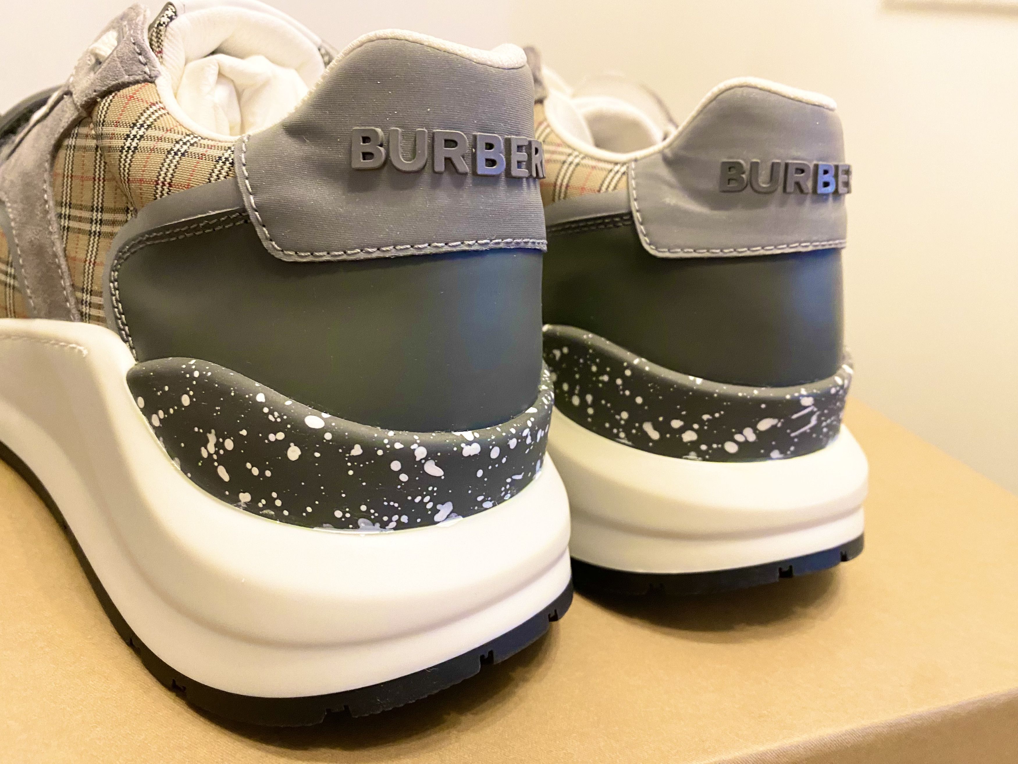 Burberry Ramsey Size US 12 / IT 42 - 8 Thumbnail