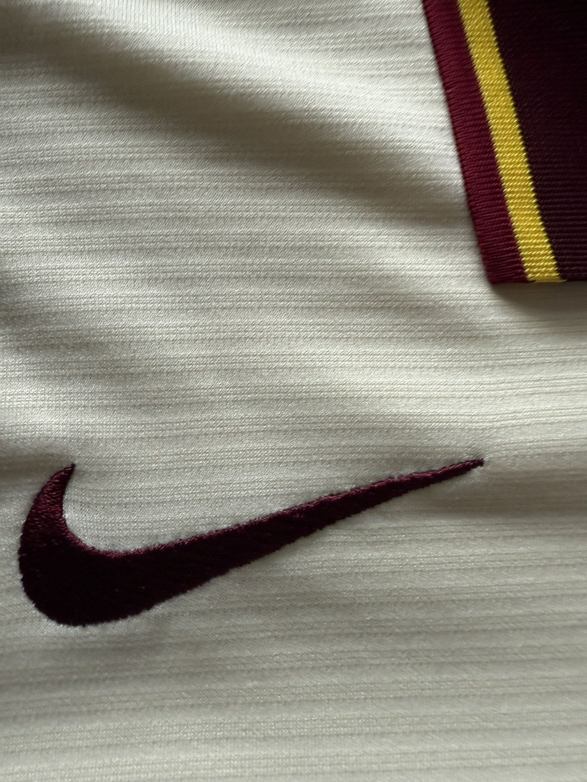 Nike Francesco Totti vintage Roma Jersey Size US L / EU 52-54 / 3 - 6 Thumbnail