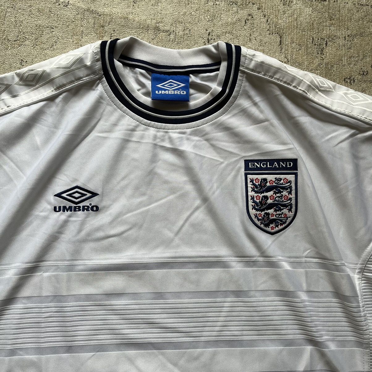 Umbro × Vintage 2000 England Home Jersey Umbro XXL (Never Worn, New) Size US XXL / EU 58 / 5 - 2 Thumbnail