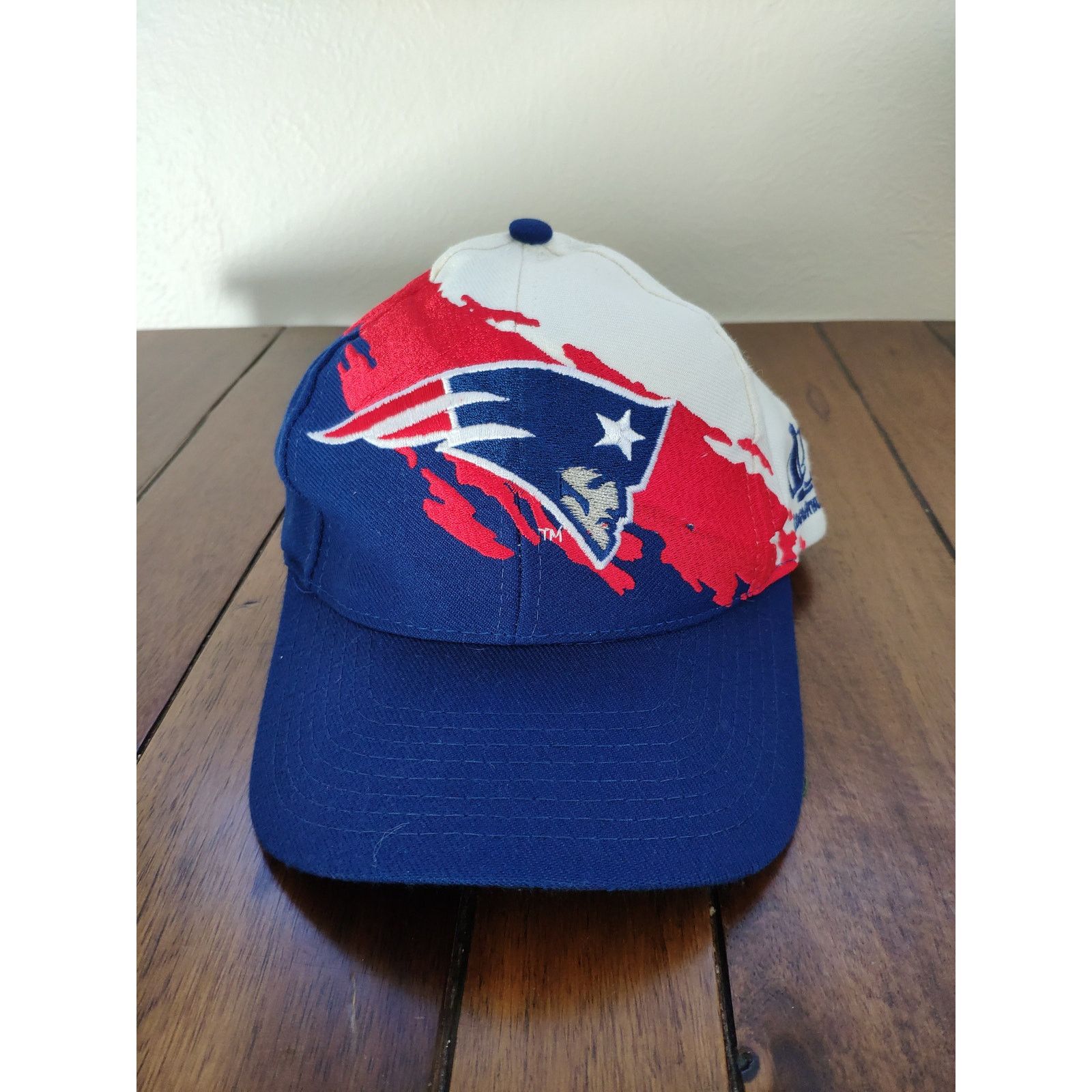 Logo Athletic Vintage New England Patriots Logo Athletic Splash Hat Size ONE SIZE - 1 Thumbnail