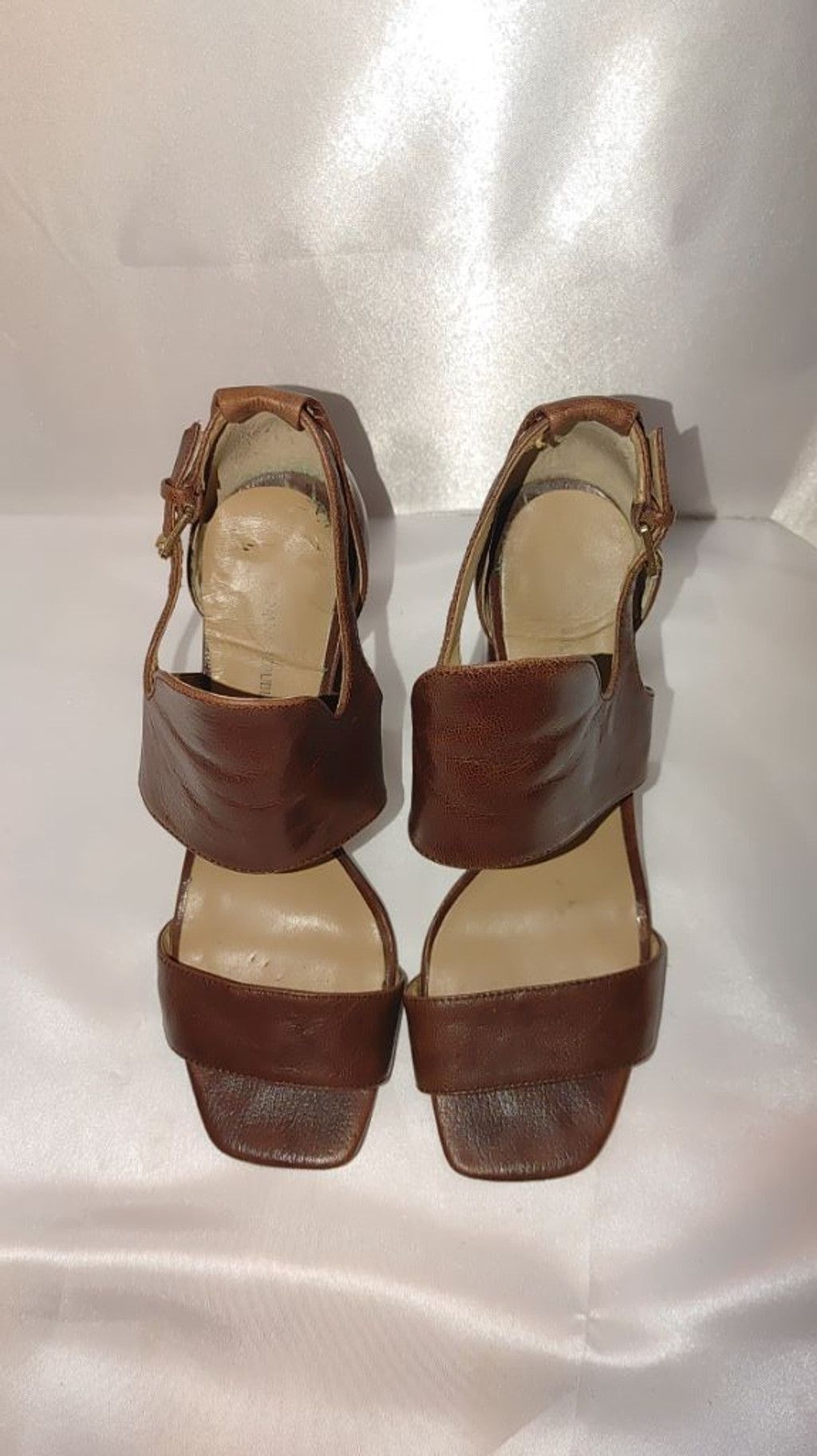 Banana Republic Banana Republic Blyss Leather Block Heel Sandals Size 9M Size US 9 / IT 39 - 5 Thumbnail