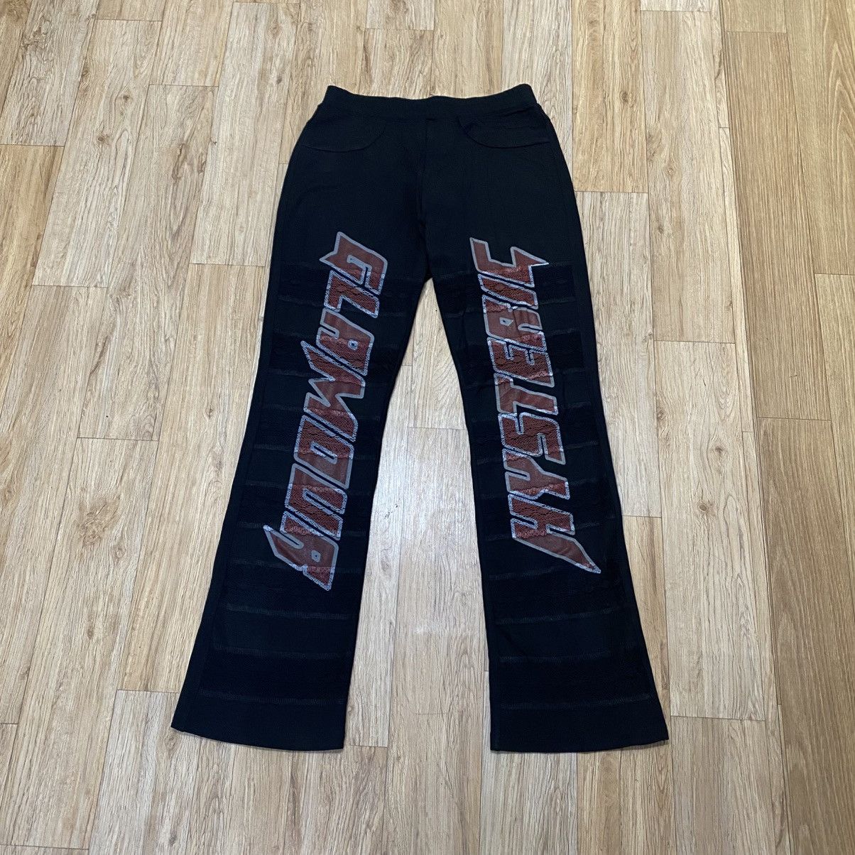 Hysteric Glamour 2000s Hysteric Glamour Logo Print Flared Sweats Pants Size 26" / US 2 / IT 38 - 1 Thumbnail