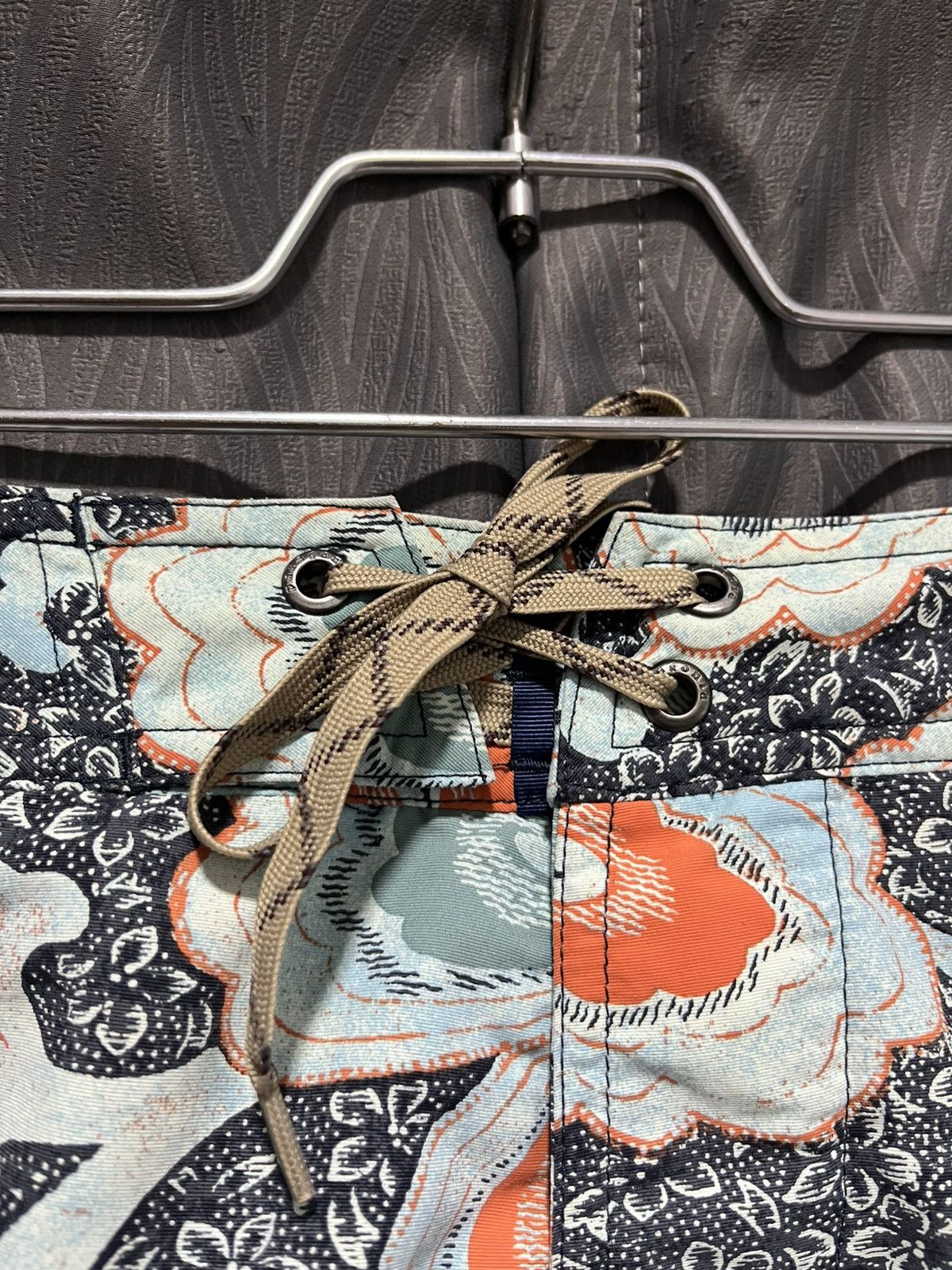 Patagonia Patagonia Floral Surfing Shorts Size US 31 - 4 Thumbnail