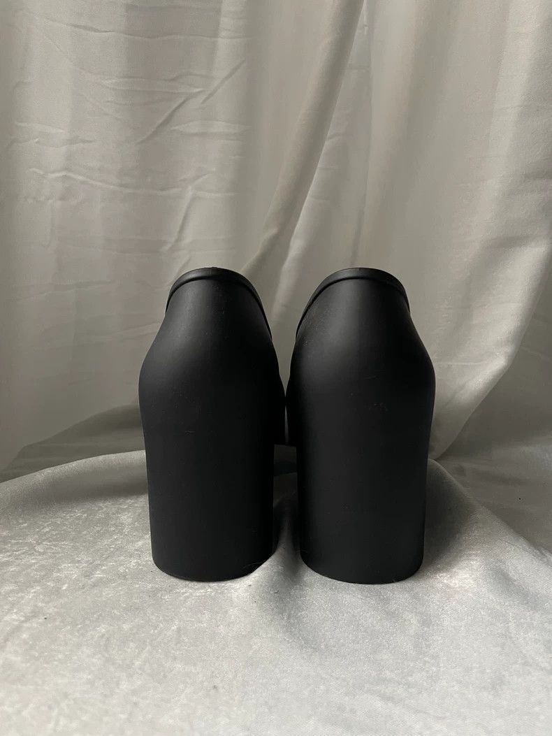 Comme des Garcons Comme des Garçons Medieval Women's Black Rubber Pumps Heels Size US 5.5 / IT 35.5 - 5 Thumbnail