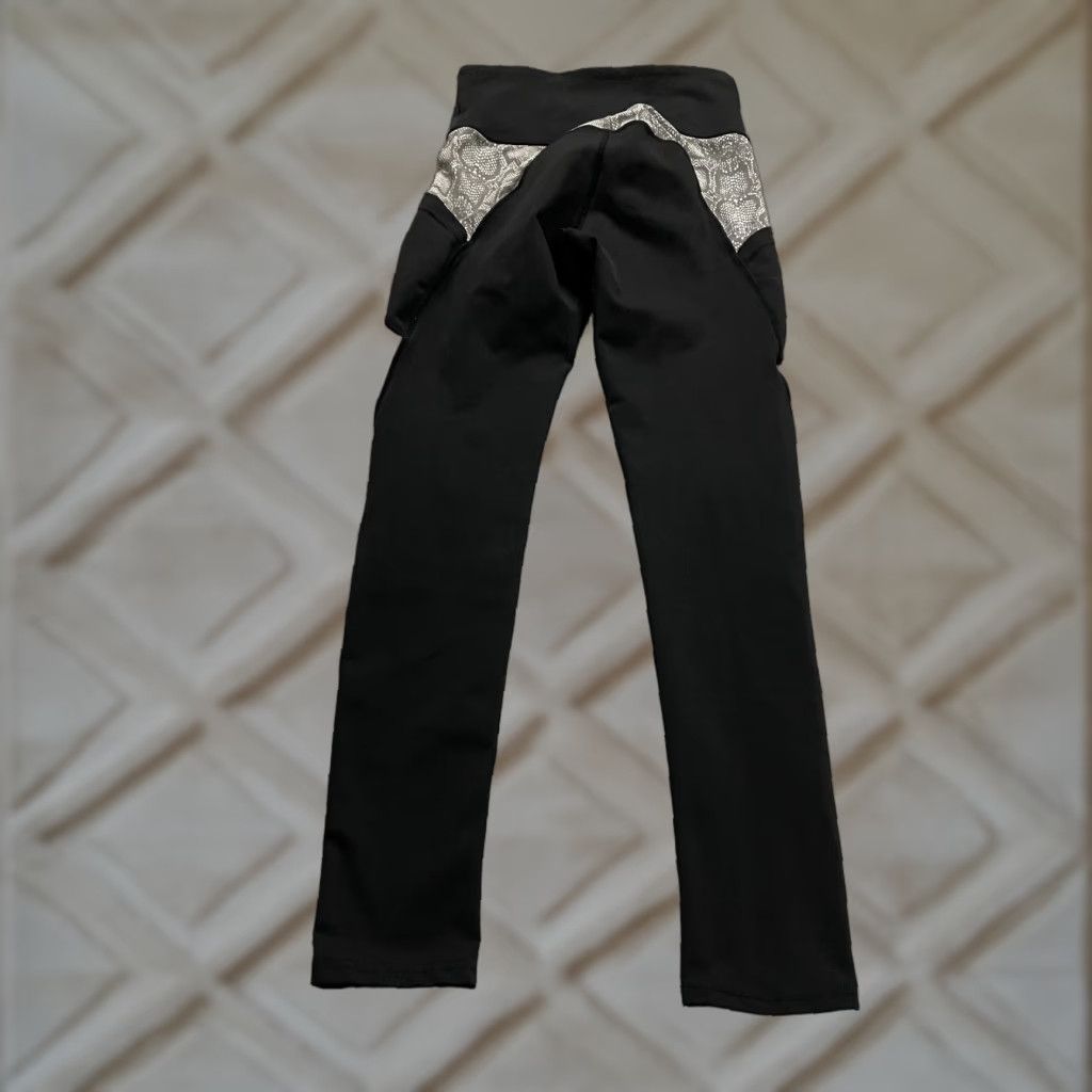 Vintage BSP Compression Leggings Womens Small Black Snake Mid Rise Active Gym Yoga 24x27 Size 28" / US 6 / IT 42 - 1 Thumbnail