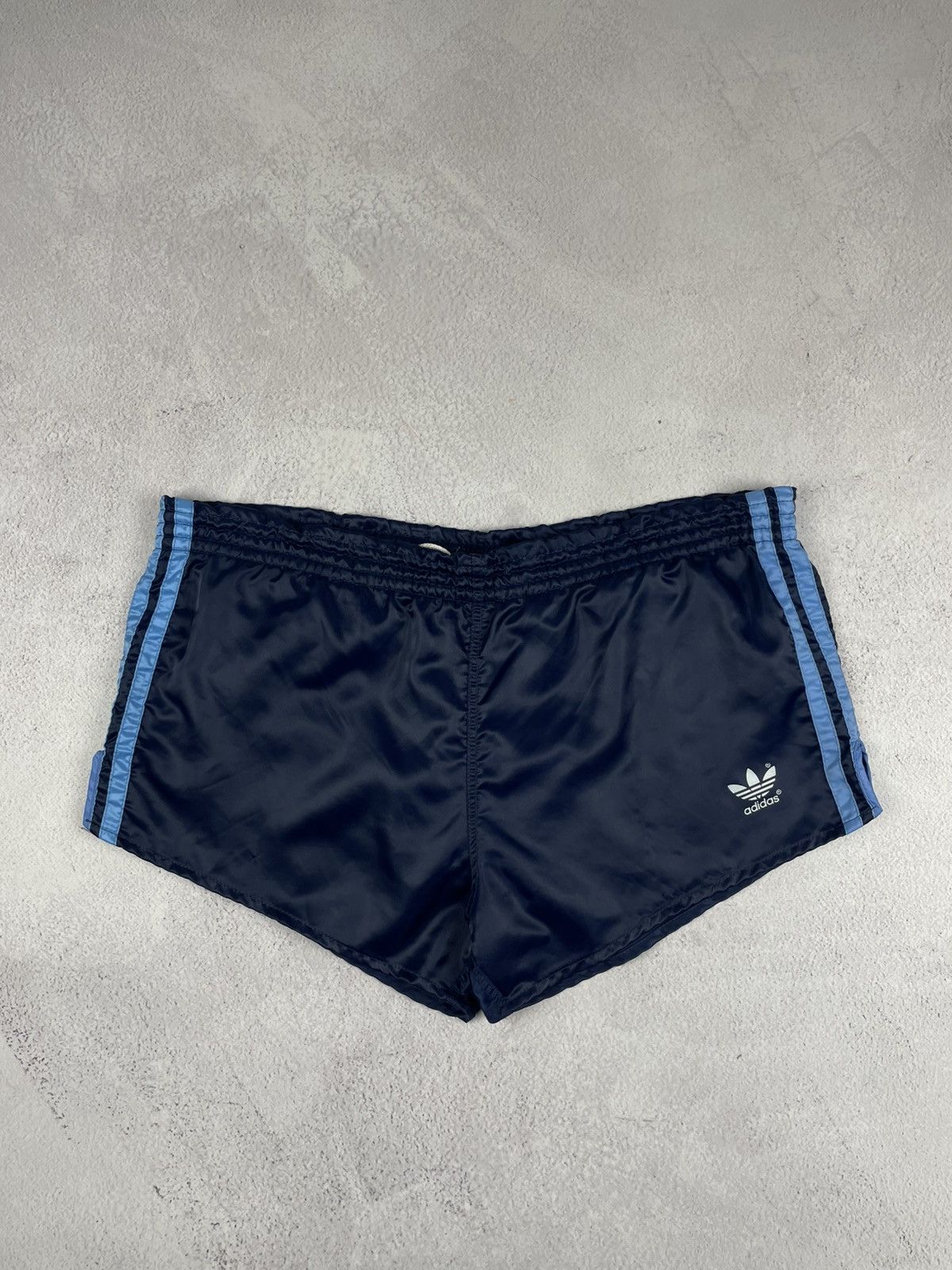 Adidas Vintage Adidas Navy Blue Shorts Made in West Germany 80s Size US 32 / EU 48 - 1 Thumbnail