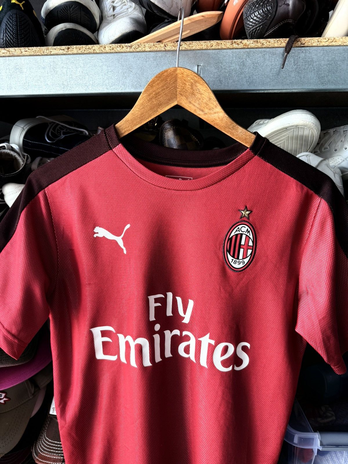 Puma AC MILAN PUMA ITALY 2018-19 FOOTBALL SOCCER SHIRT JERSEY Size US S / EU 44-46 / 1 - 2 Thumbnail