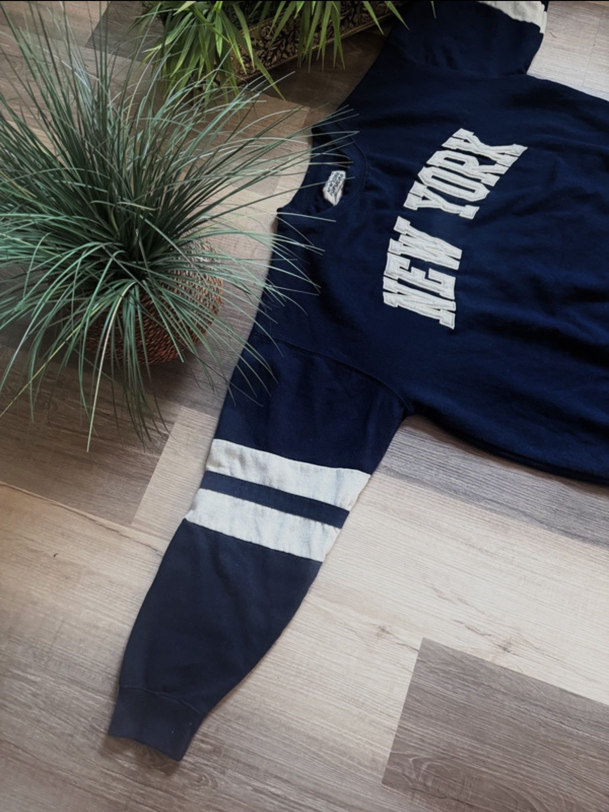 New York Yankees Vintage NEW YORK Varsity Sweatshirt Retro Crewneck Pullover Size US XL / EU 56 / 4 - 3 Thumbnail
