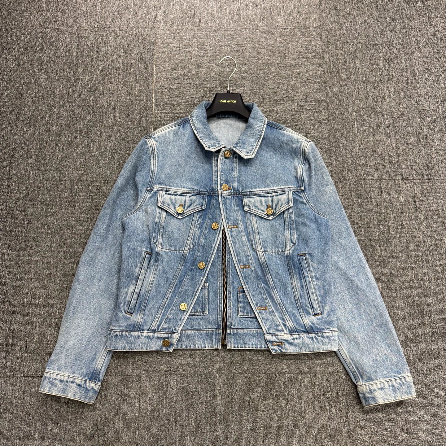 Louis Vuitton LV layered distressed denim jacket 50 Size US M / EU 48-50 / 2 - 1 Thumbnail