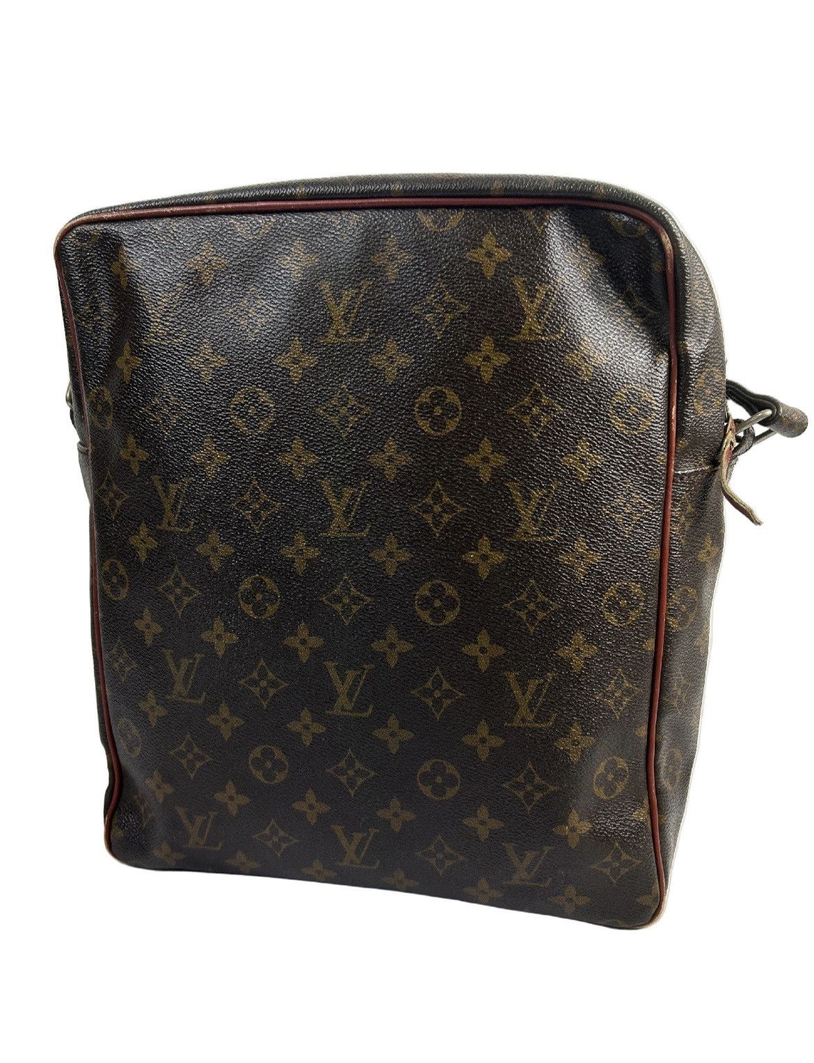 Louis Vuitton Louis Vuitton Monogram Crossbody Bag Size ONE SIZE - 1 Thumbnail