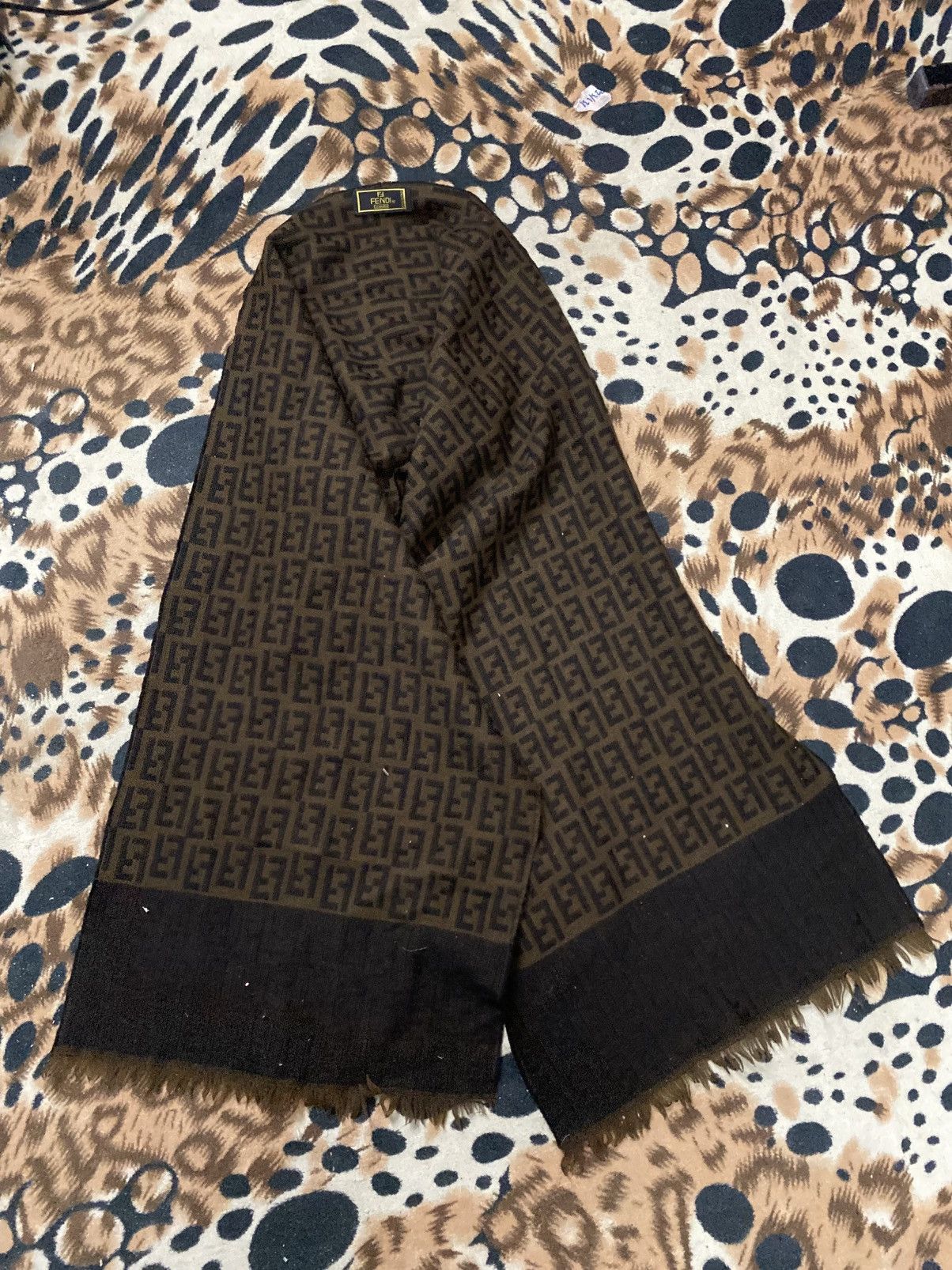 Burberry × Vintage BULK SALE ALL SCARF WHICH 3 PIECES Size ONE SIZE - 9 Thumbnail