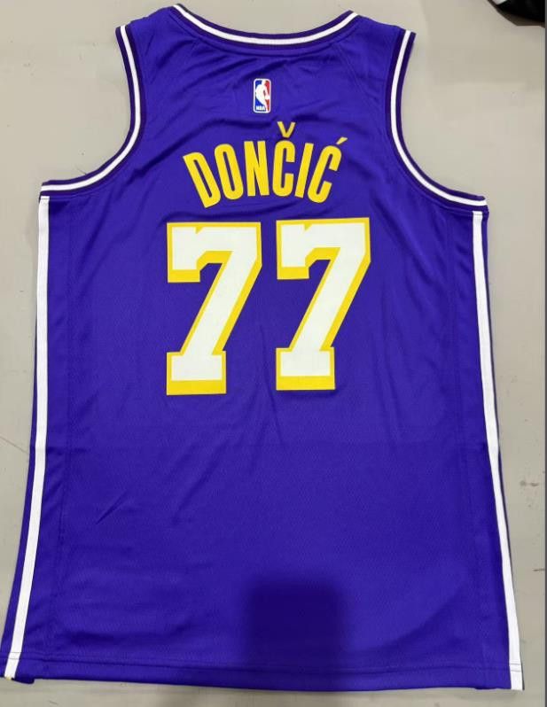 NBA 26 Laker #77 Luka Dončić Jersey Size US XL / EU 56 / 4 - 1 Thumbnail