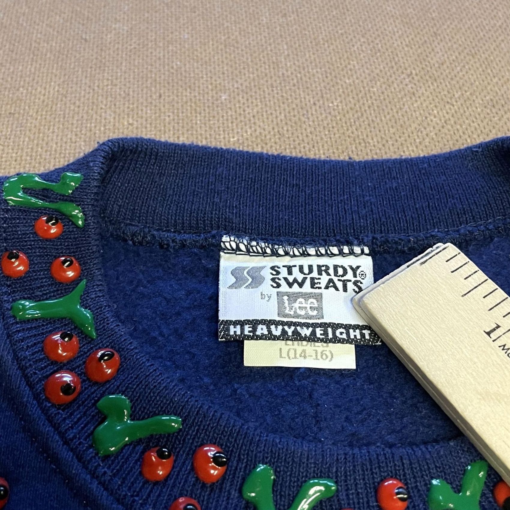 Lee VINTAGE Lee Sturdy Sweats Sweater Womens Large Blue Teddy Bear Christmas 90s USA Size L / US 10 / IT 46 - 7 Thumbnail