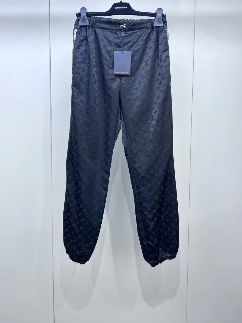 Louis Vuitton LV Monogram Print Jogger Pants - dmc Size US 32 / EU 48 - 1 Thumbnail