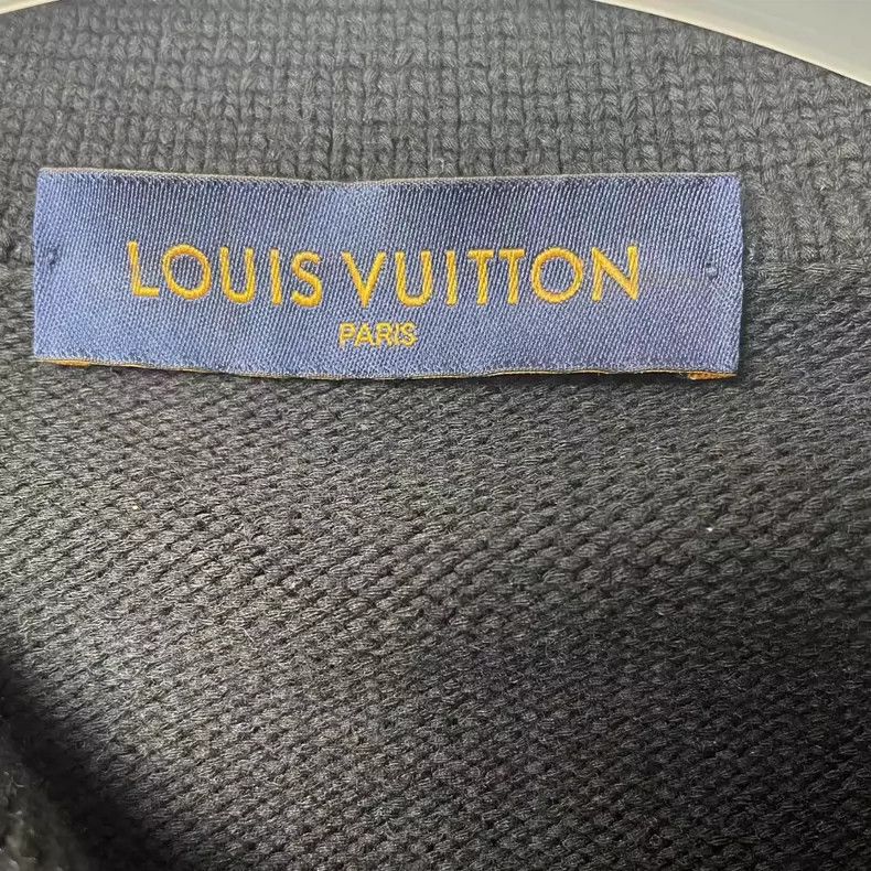 Louis Vuitton Louis Vuitton NBA sweater Size US M / EU 48-50 / 2 - 3 Thumbnail
