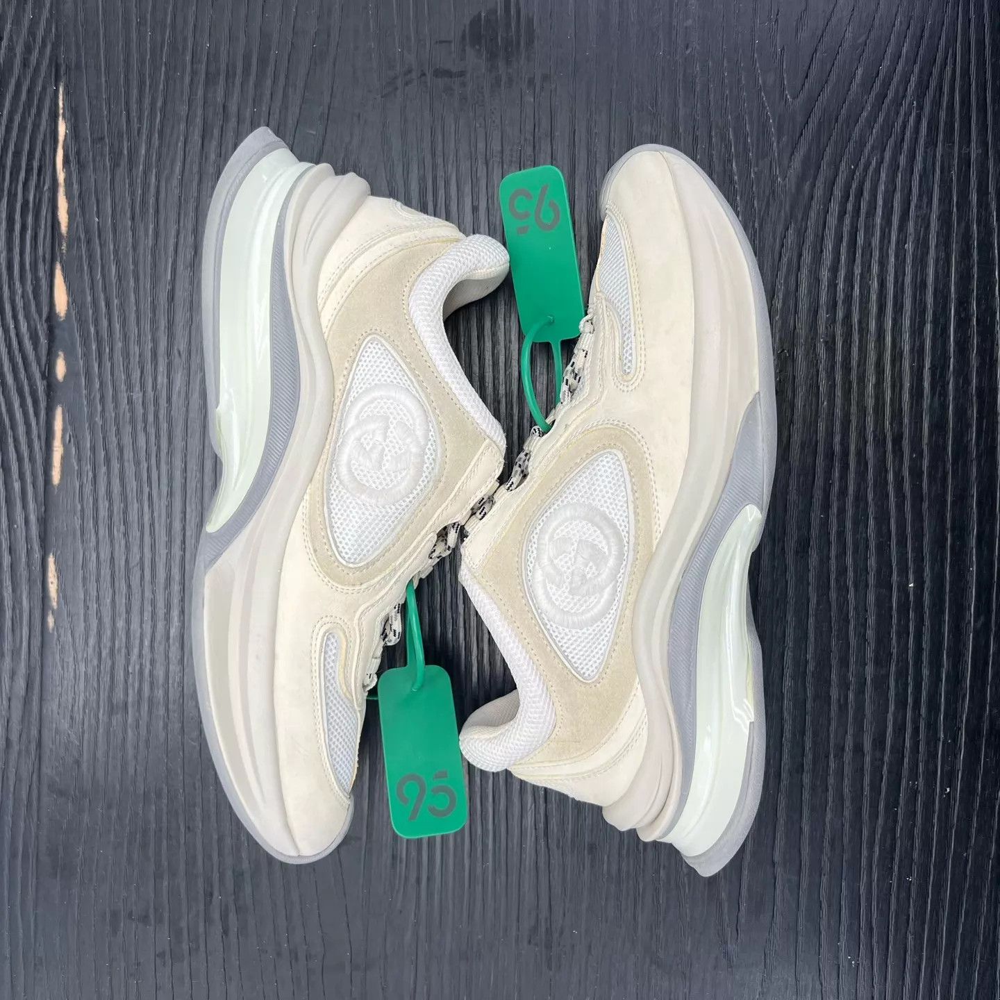 Gucci Gucci Run Cream Women's 37.5 Sneaker Size US 7 / IT 37 - 7 Thumbnail