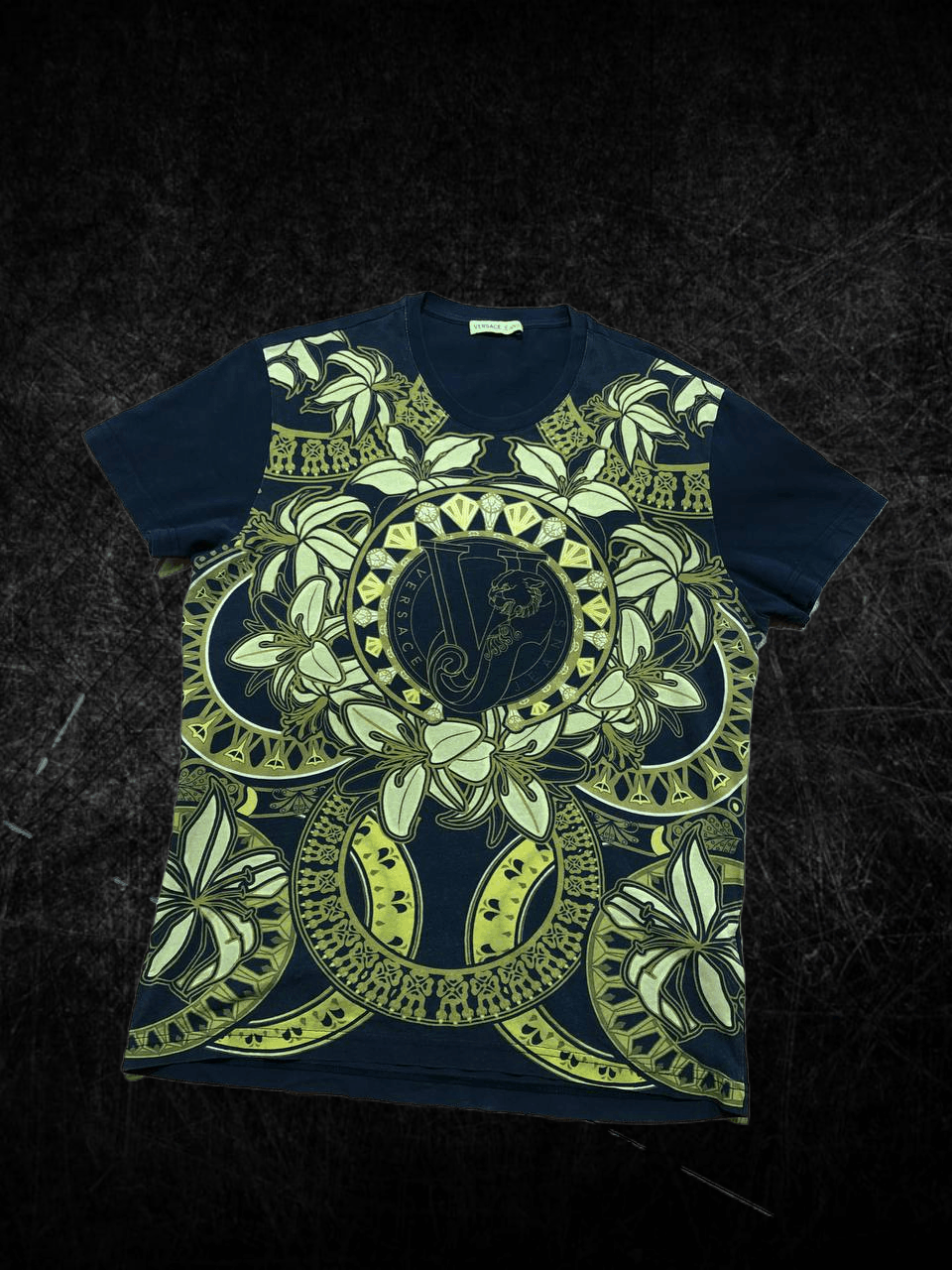 Versace Jeans Couture VERSACE JEANS Yellow Baroque Print T-Shirt Men's Size US M / EU 48-50 / 2 - 1 Thumbnail