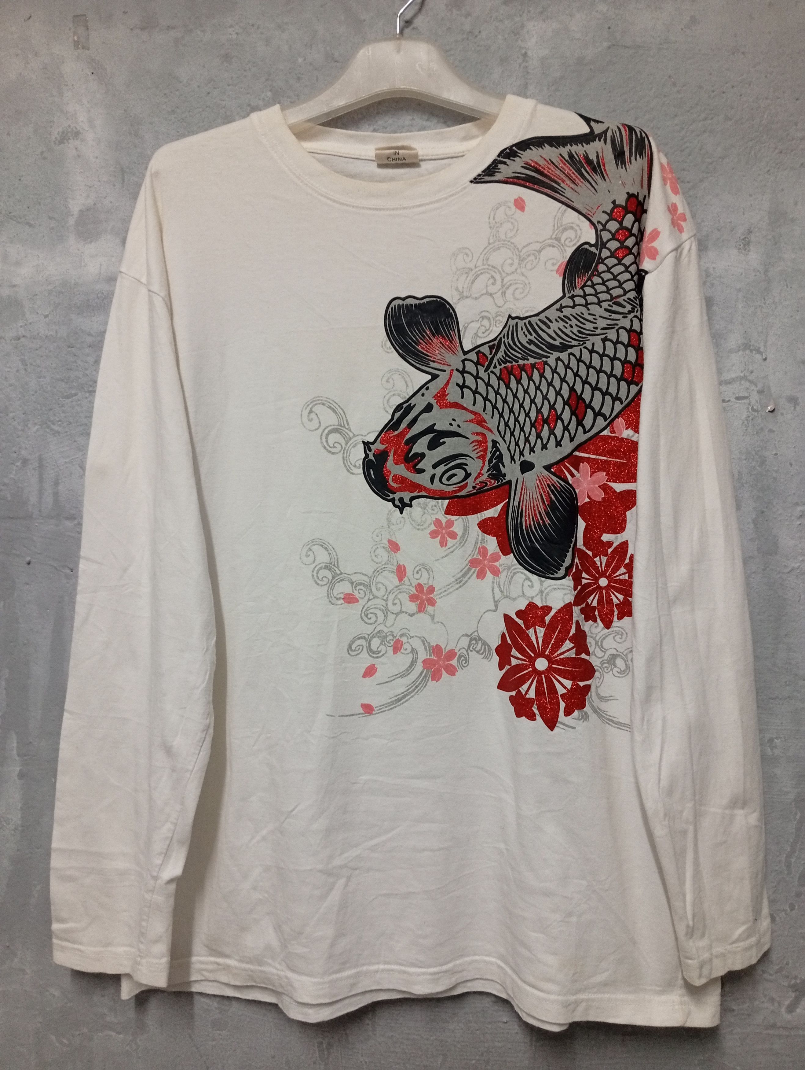 Japanese Brand Japanese Brand Sukajan Koi Carp Fish Flower Theme T shirt Size US XL / EU 56 / 4 - 1 Thumbnail