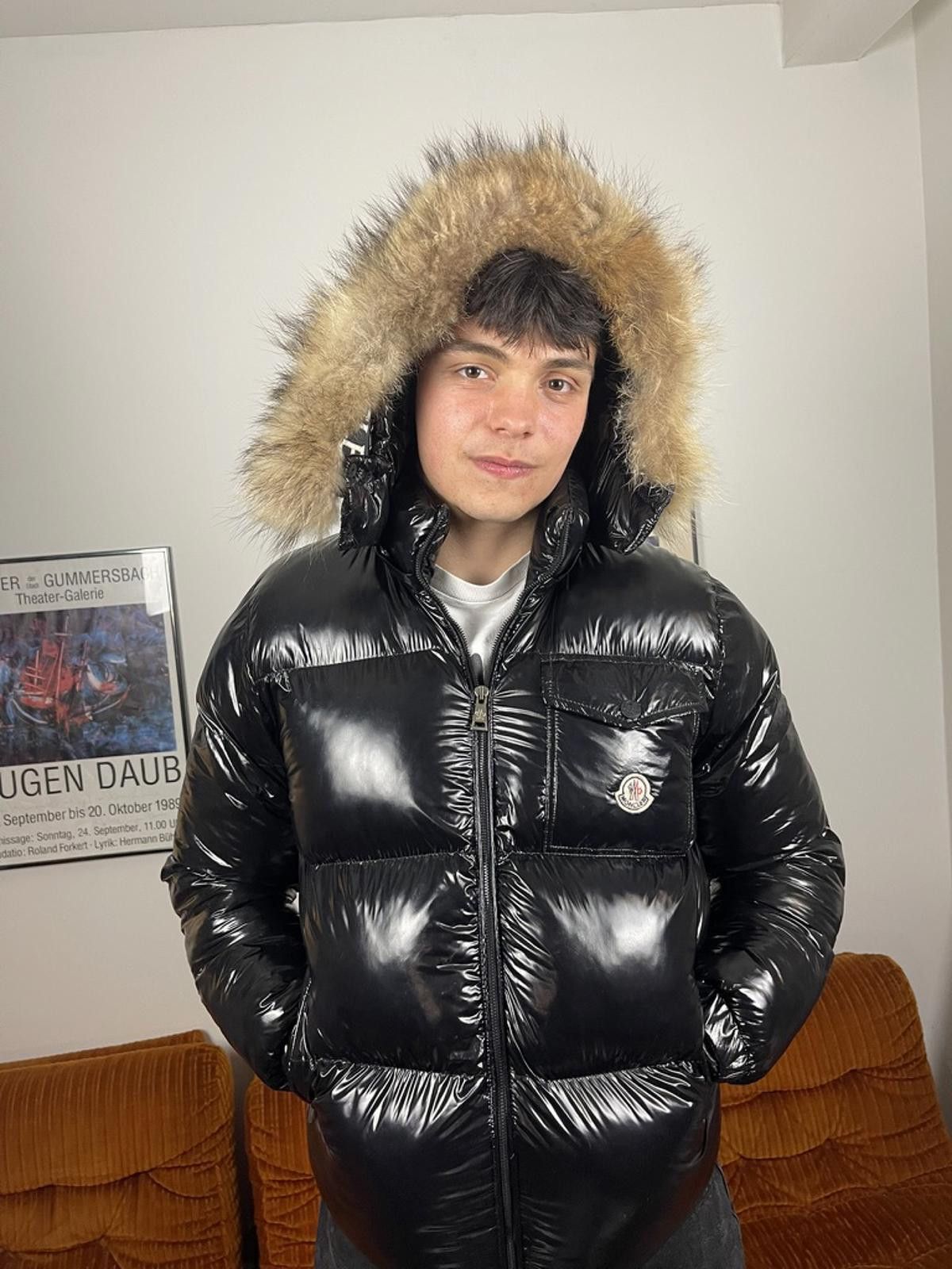 Moncler Moncler - Black Shiny Puffer Jacket with Fur Hood Size US M / EU 48-50 / 2 - 1 Thumbnail