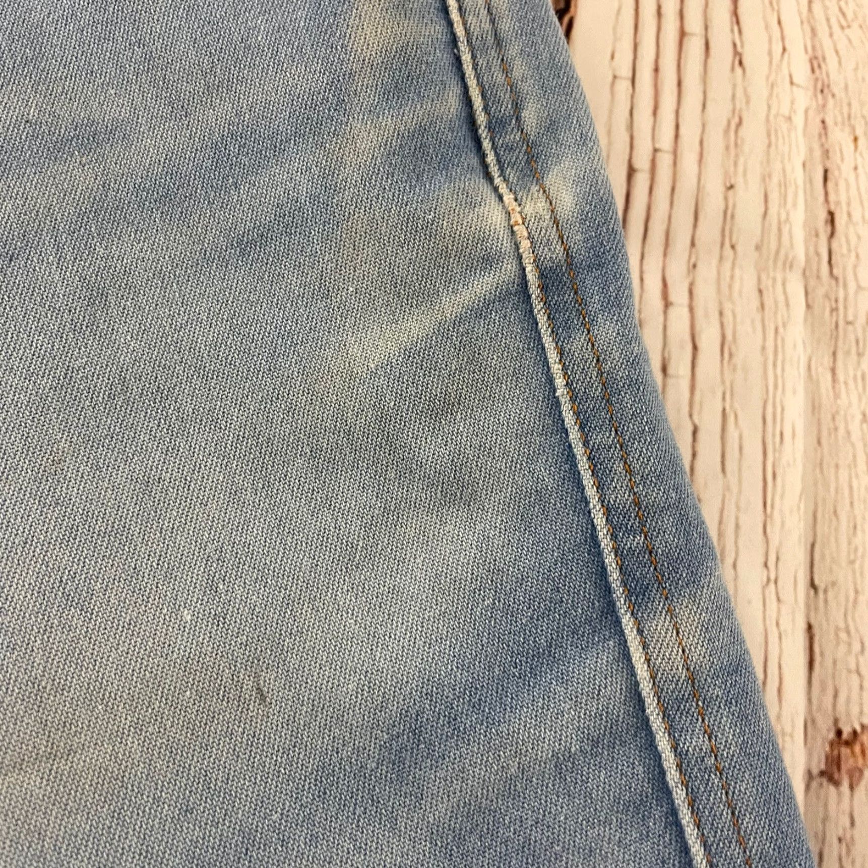 Levi's Levi's Jeans Blue Medium Wash Jeans 44 X 30 Mens Regular 44 Levi's Blue Jeans 90s Size US 44 / EU 60 - 3 Thumbnail
