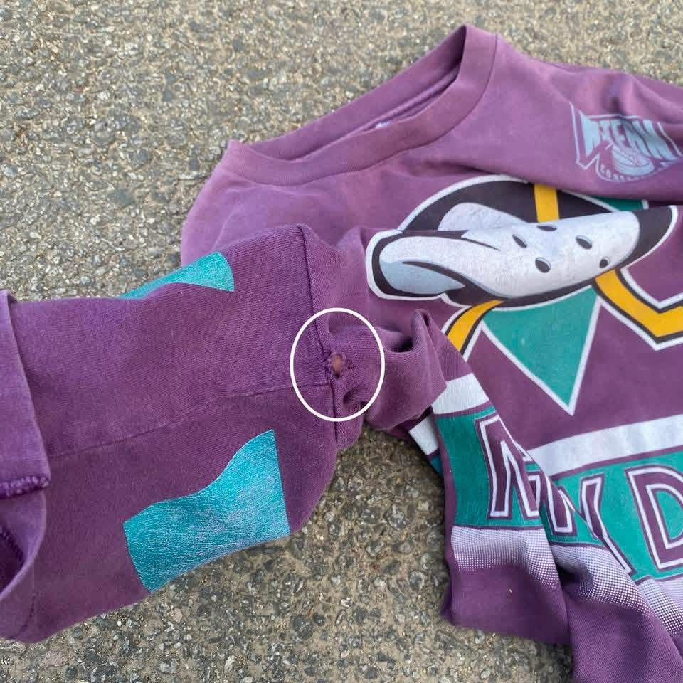 NHL RARE ‼️ The Mighty Ducks Size US M / EU 48-50 / 2 - 6 Thumbnail