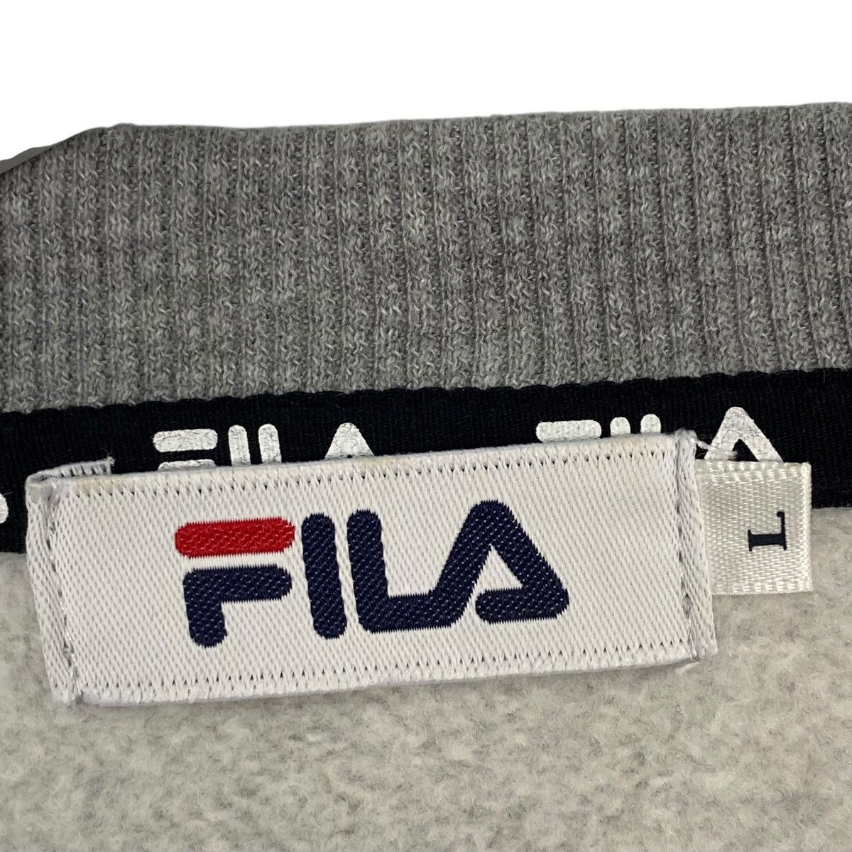 Other Vintage Fila Crewneck Sweathirt Gray Pullover Jumper Size L Size US L / EU 52-54 / 3 - 7 Thumbnail