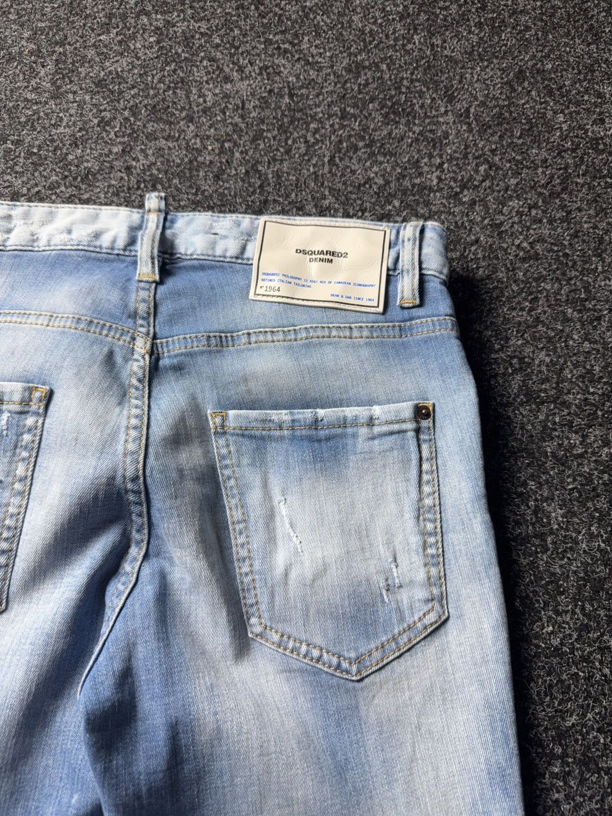 Dsquared2 Dsquared2 1964 Distressed Light Wash Jeans Size 30 Size US 30 / EU 46 - 15 Thumbnail
