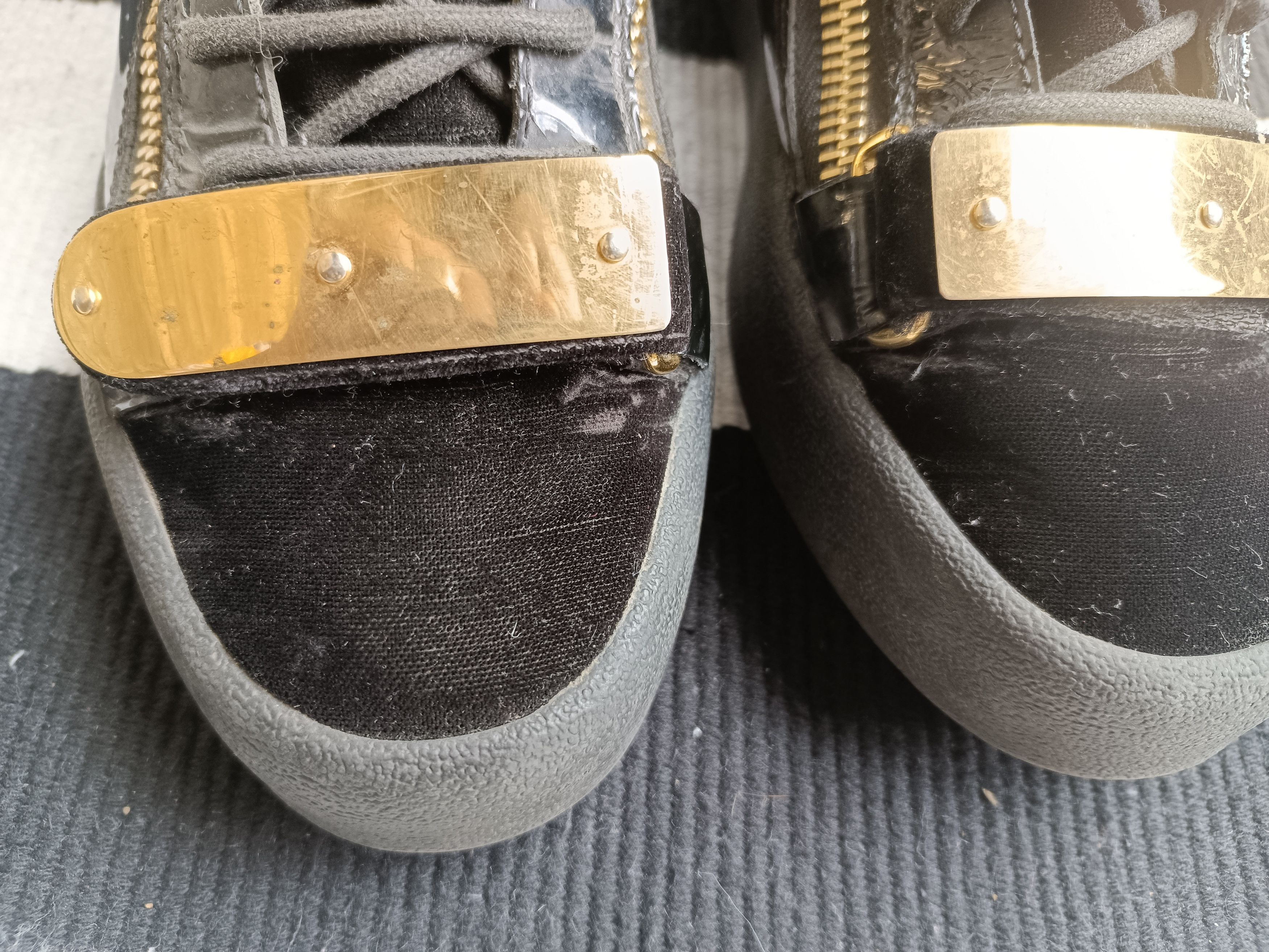 Giuseppe Zanotti Giuseppe Zanotti Gold Strap Velvet High Top Sneakers Size US 8.5 / EU 41-42 - 10 Thumbnail