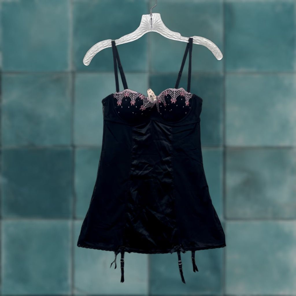 Victoria's Secret VINTAGE Victoria's Secret Slip Dress Black Floral Garter S Small 34B Womens NWT 90s Size S / US 4 / IT 40 - 1 Thumbnail