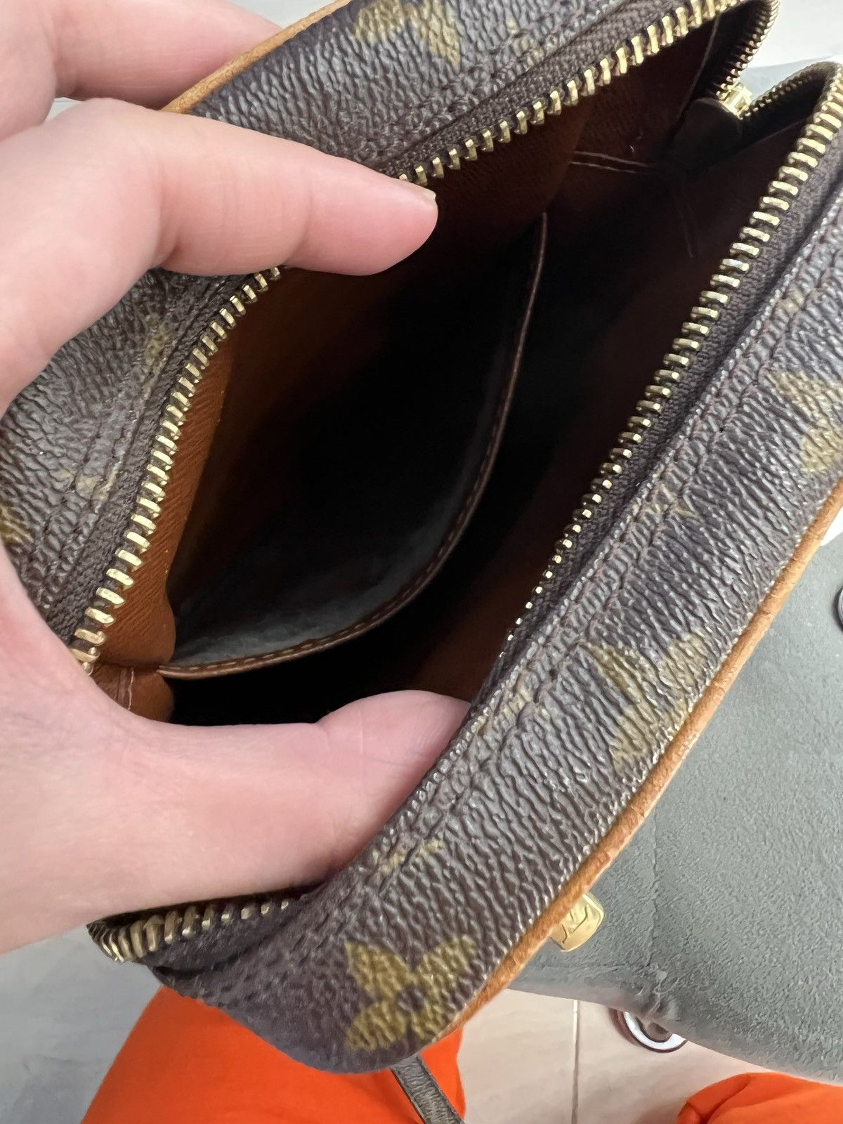 Louis Vuitton LOUIS VUITTON AMAZON CROSSBODY Size ONE SIZE - 9 Thumbnail