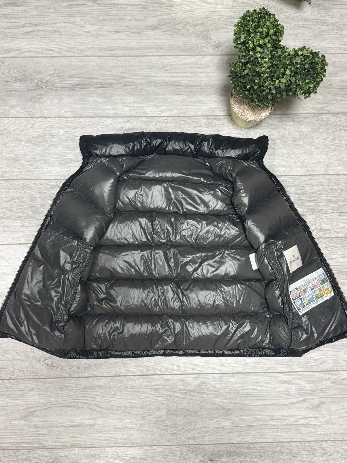 Moncler Moncler Bormes Puffer Down Vest Size 5 Size US XL / EU 56 / 4 - 3 Thumbnail