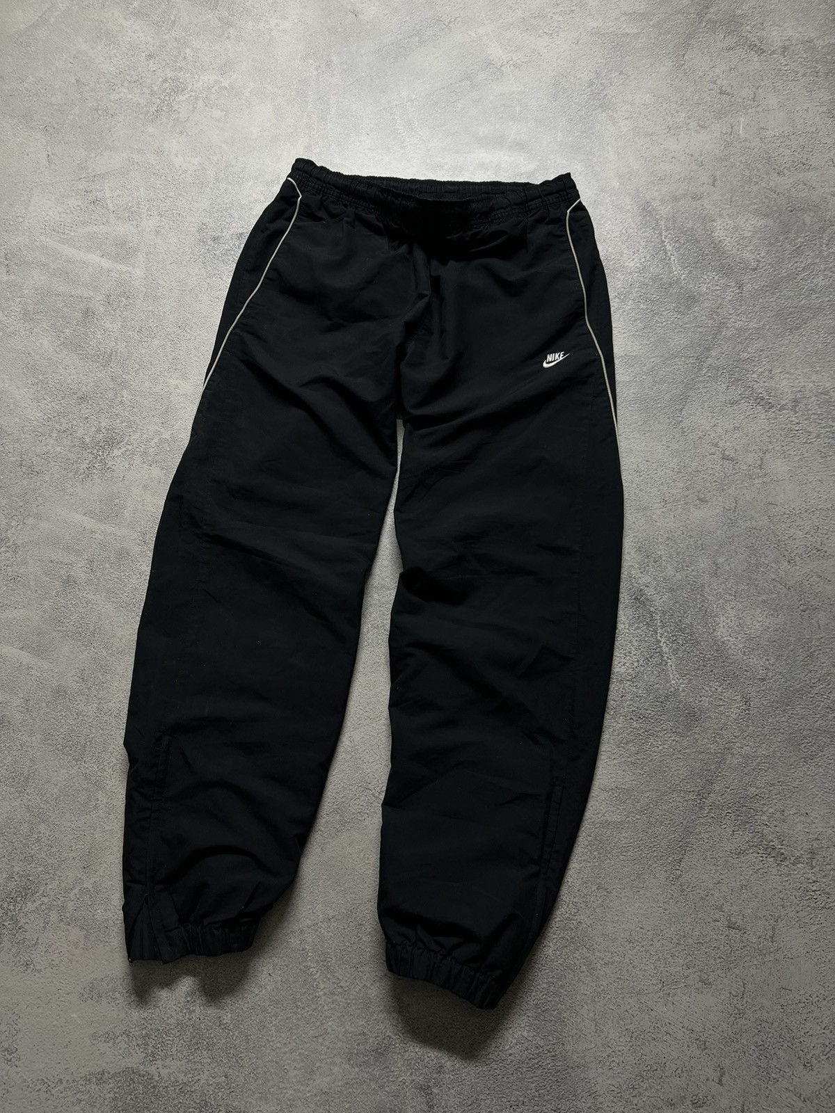 Nike × Vintage Vintage Y2K Nike Nylon Pants 00’s Size US 34 / EU 50 - 2 Thumbnail